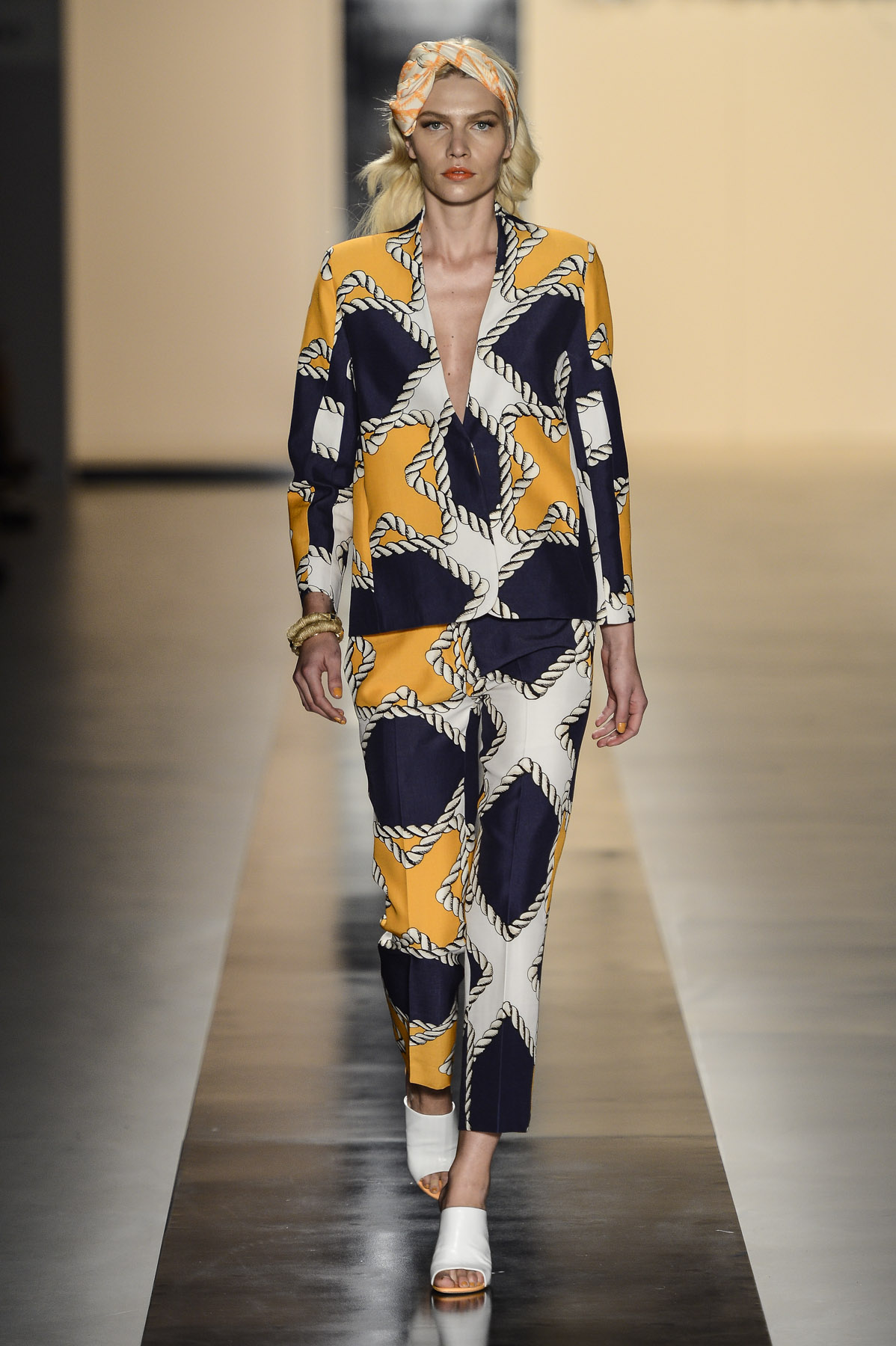 desfile-forum-spfw-verao2014-040