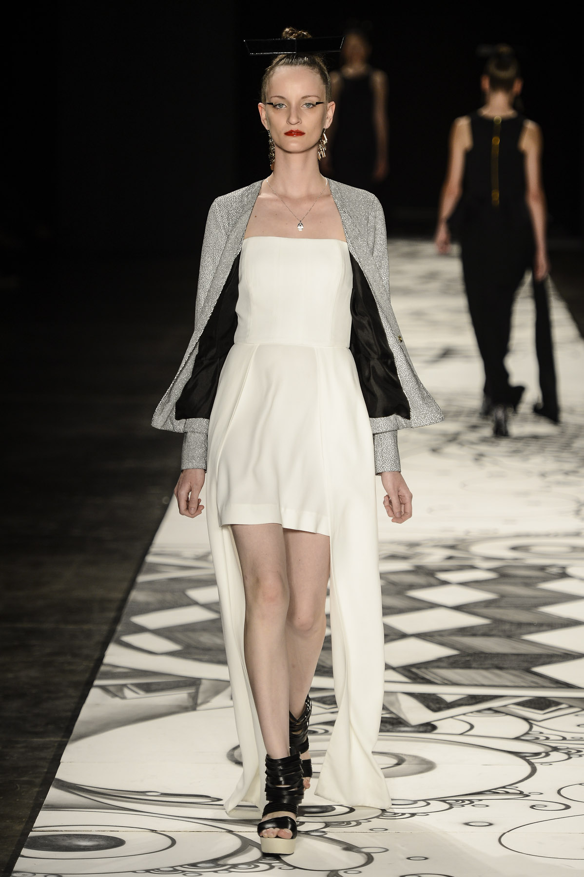 desfile-julianajabour-spfw-verao2014-014