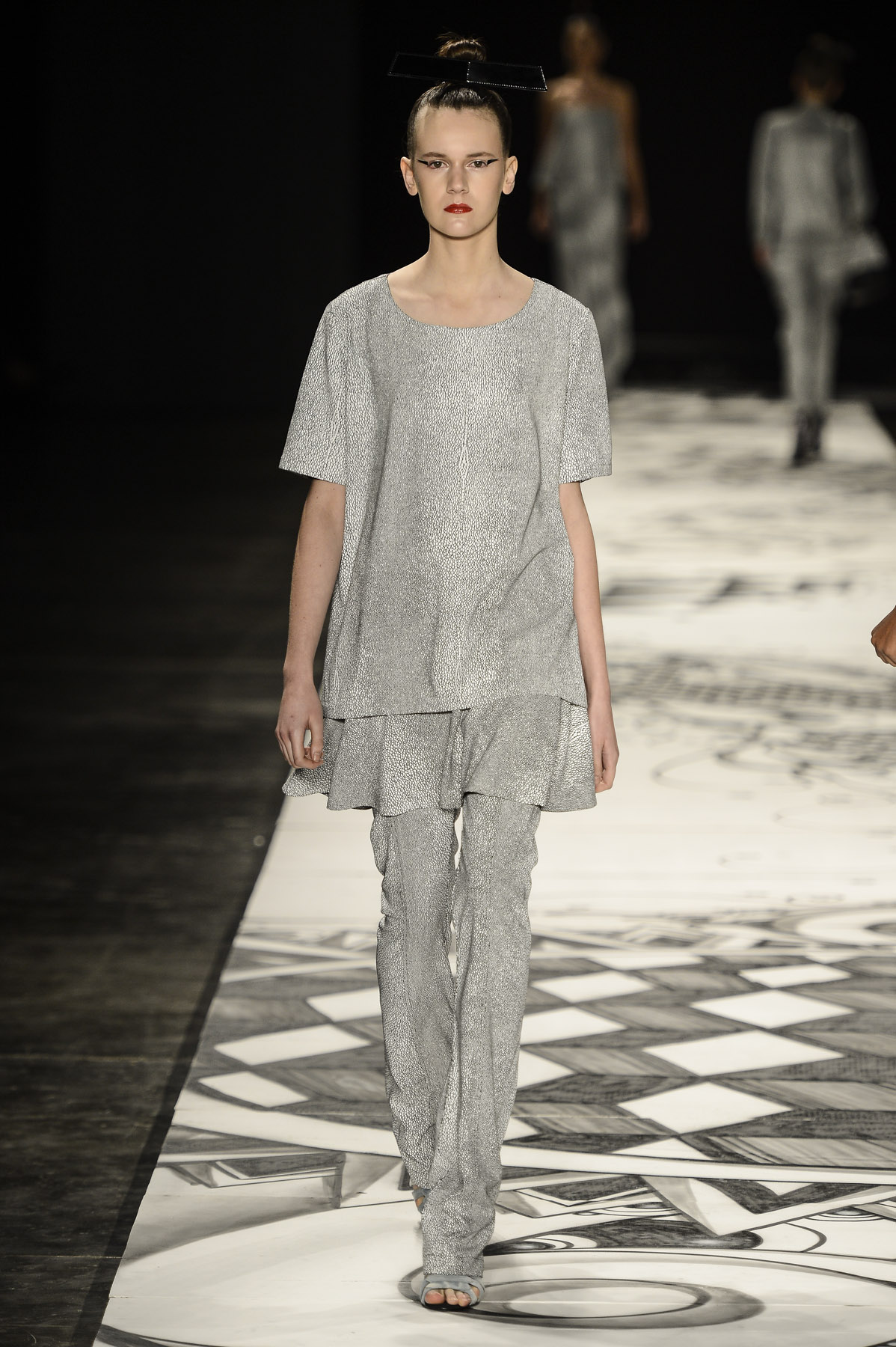 desfile-julianajabour-spfw-verao2014-018