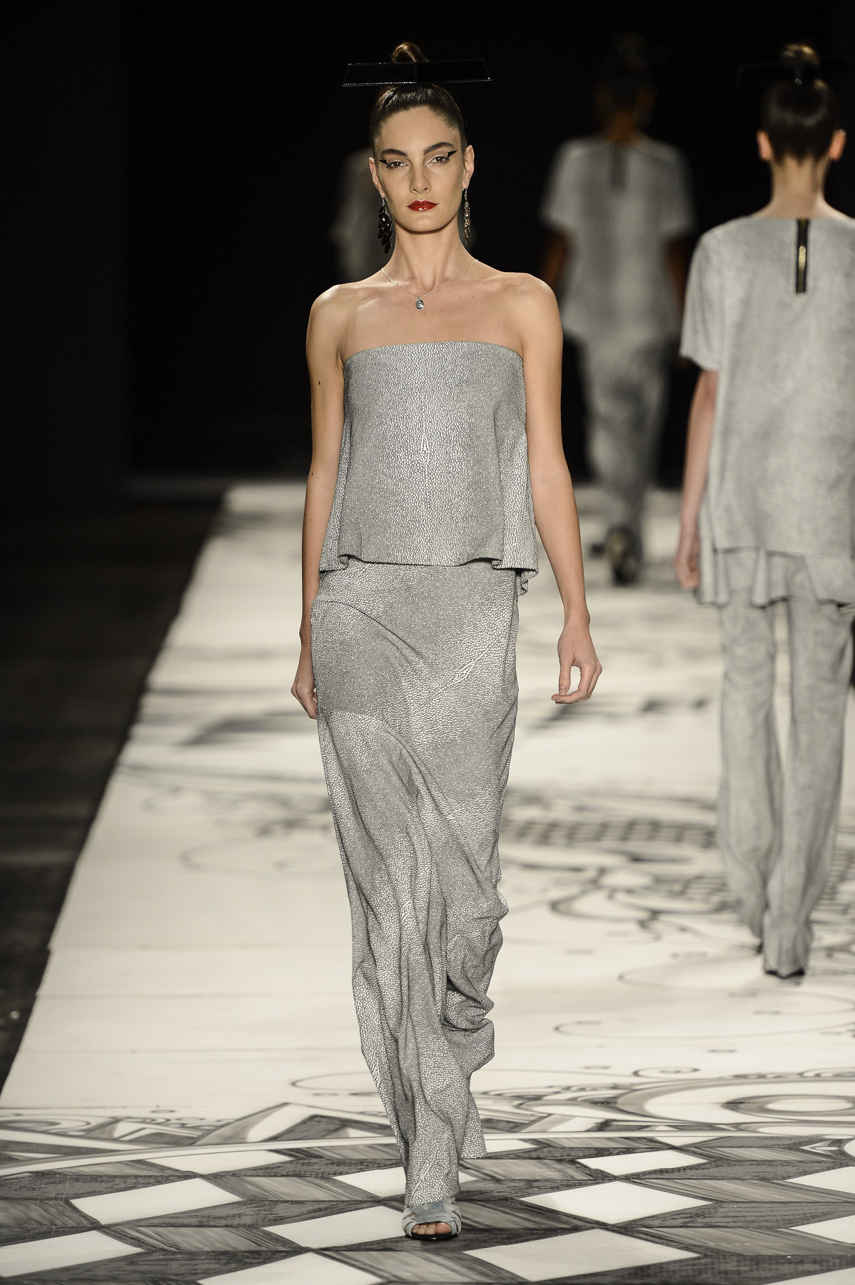 desfile-julianajabour-spfw-verao2014-019