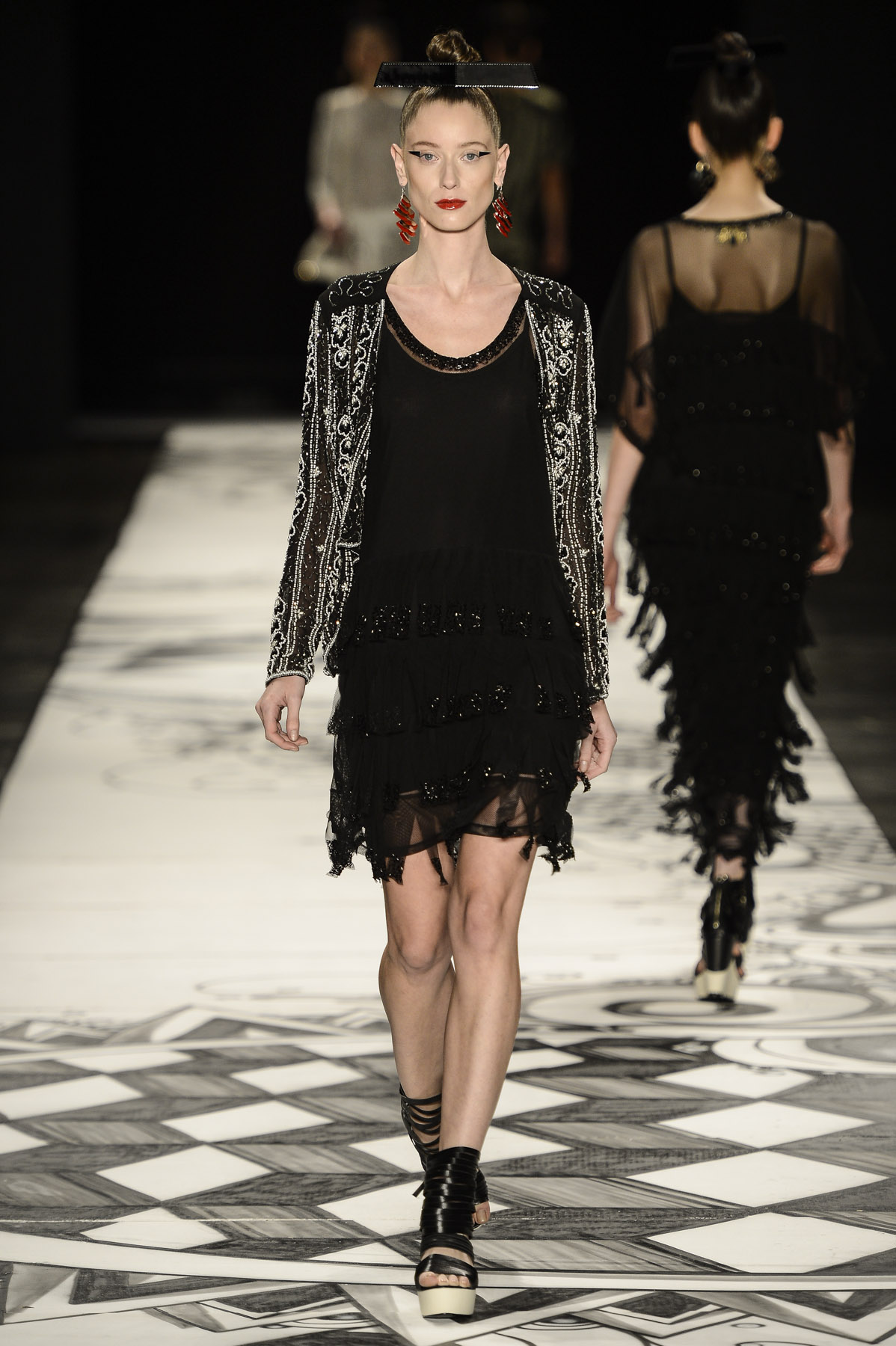 desfile-julianajabour-spfw-verao2014-027