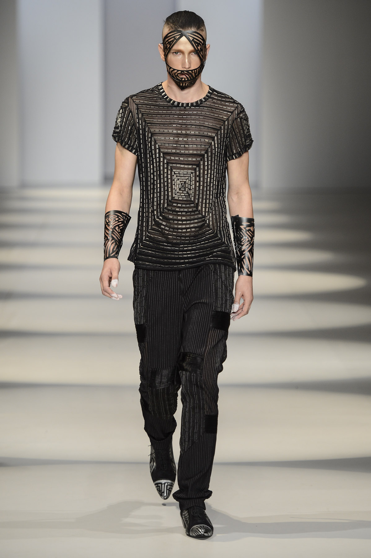 desfile-linovillaventura-spfw-verao2014-018