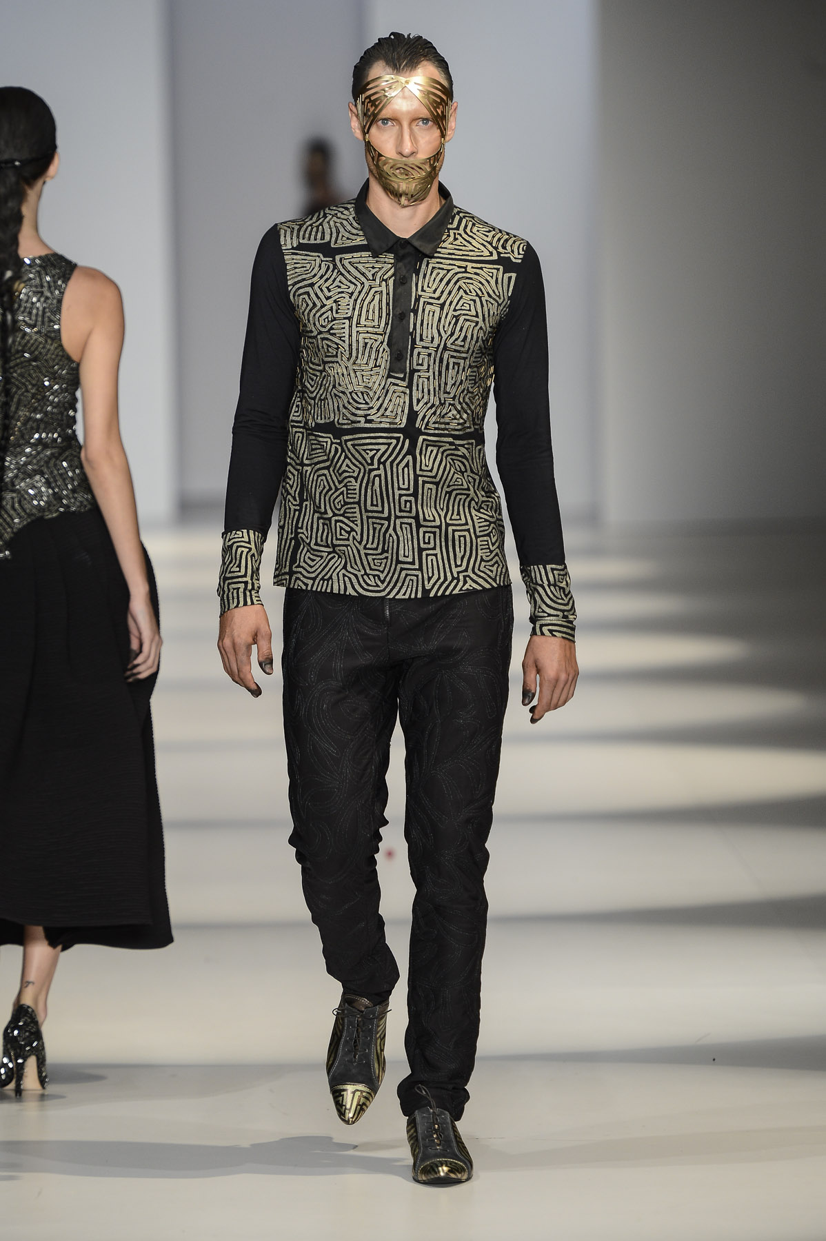desfile-linovillaventura-spfw-verao2014-020