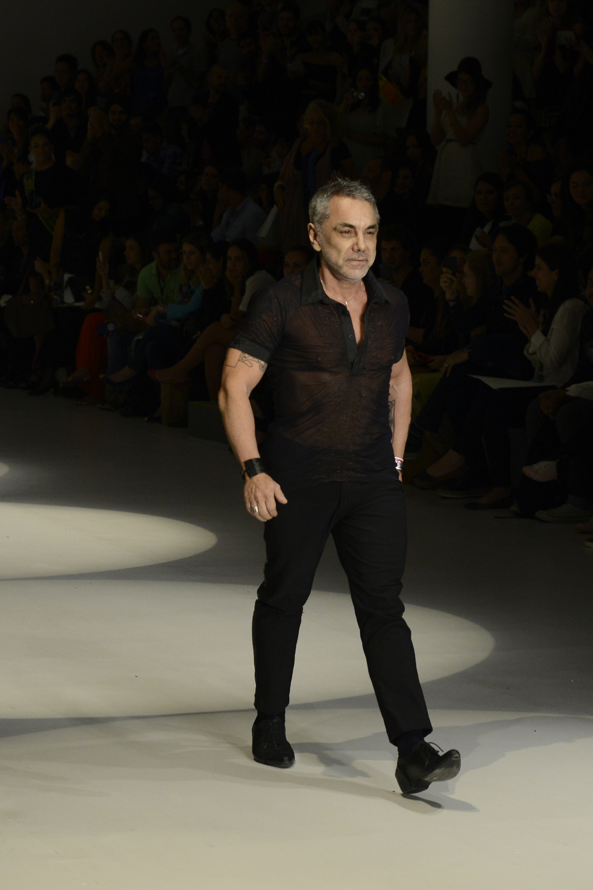 desfile-linovillaventura-spfw-verao2014-036