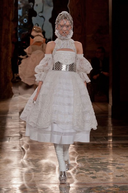 desfile-mcqueen-inverno2014-01