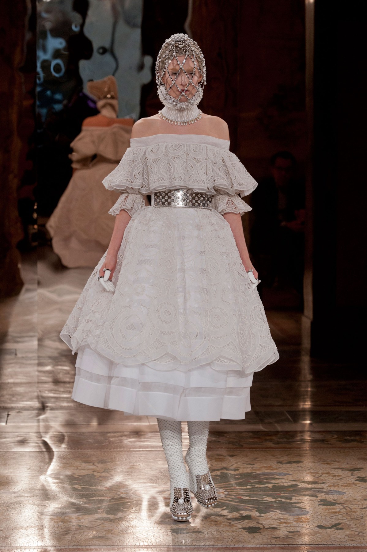 desfile-mcqueen-inverno2014-02