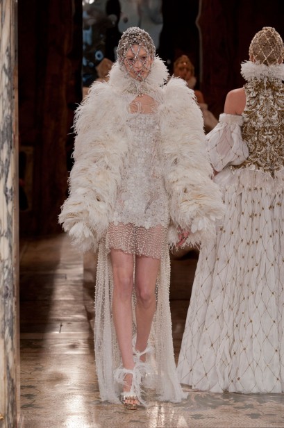 desfile-mcqueen-inverno2014-10