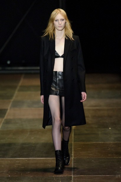 desfile-saint-laurent-inverno2014-03