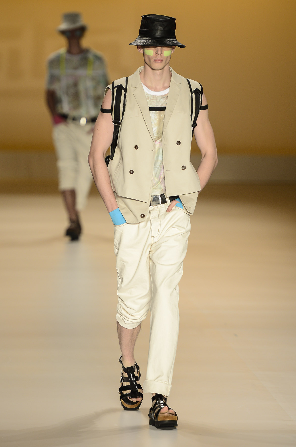 desfile-triton-spfw-verao2014-001