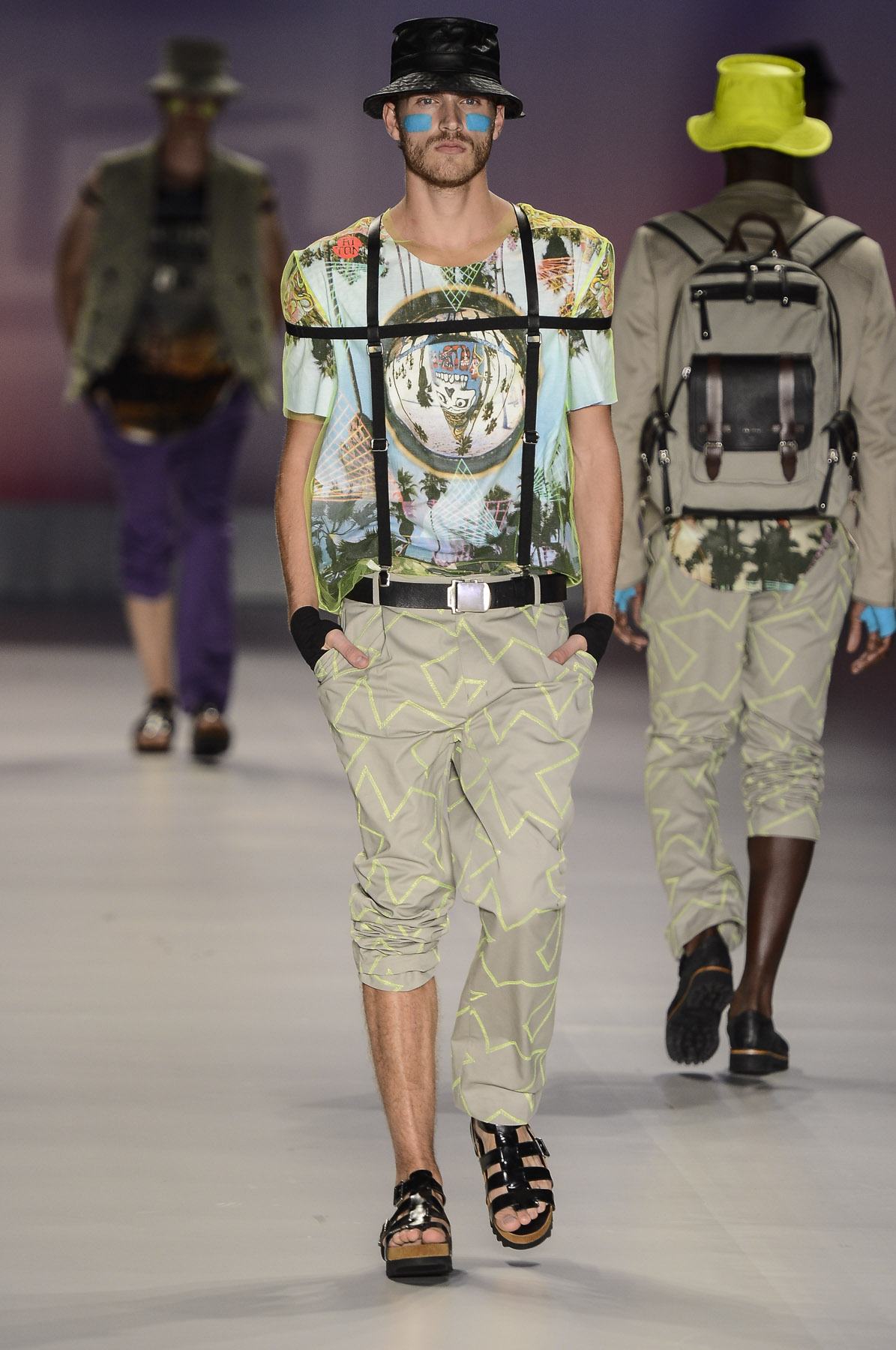 desfile-triton-spfw-verao2014-016