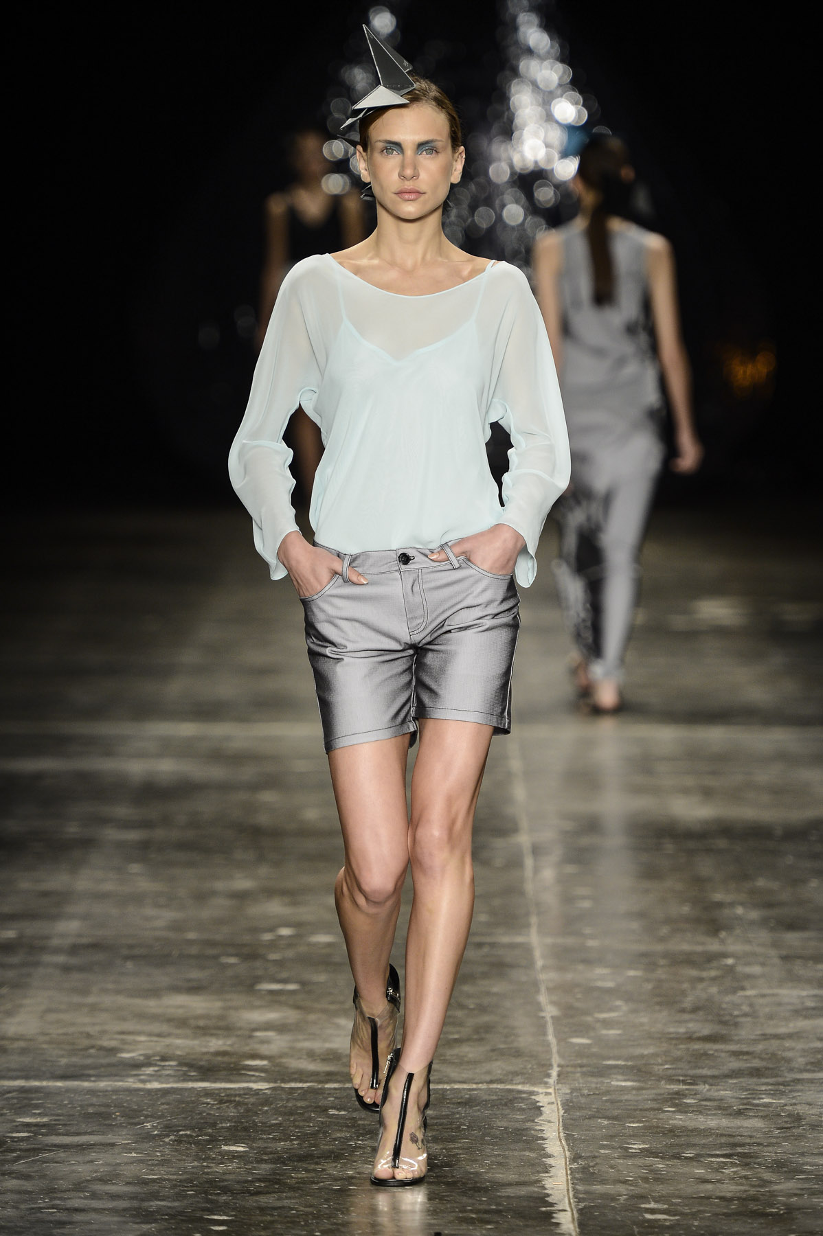desfile-umaraqueldavidowicz-spfw-verao2014-003