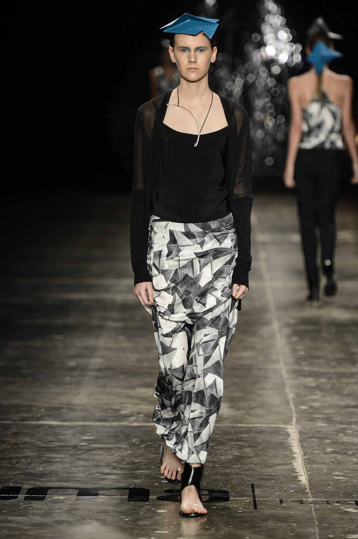desfile-umaraqueldavidowicz-spfw-verao2014-008