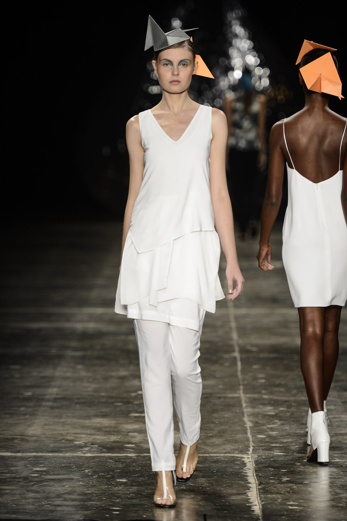 desfile-umaraqueldavidowicz-spfw-verao2014-011