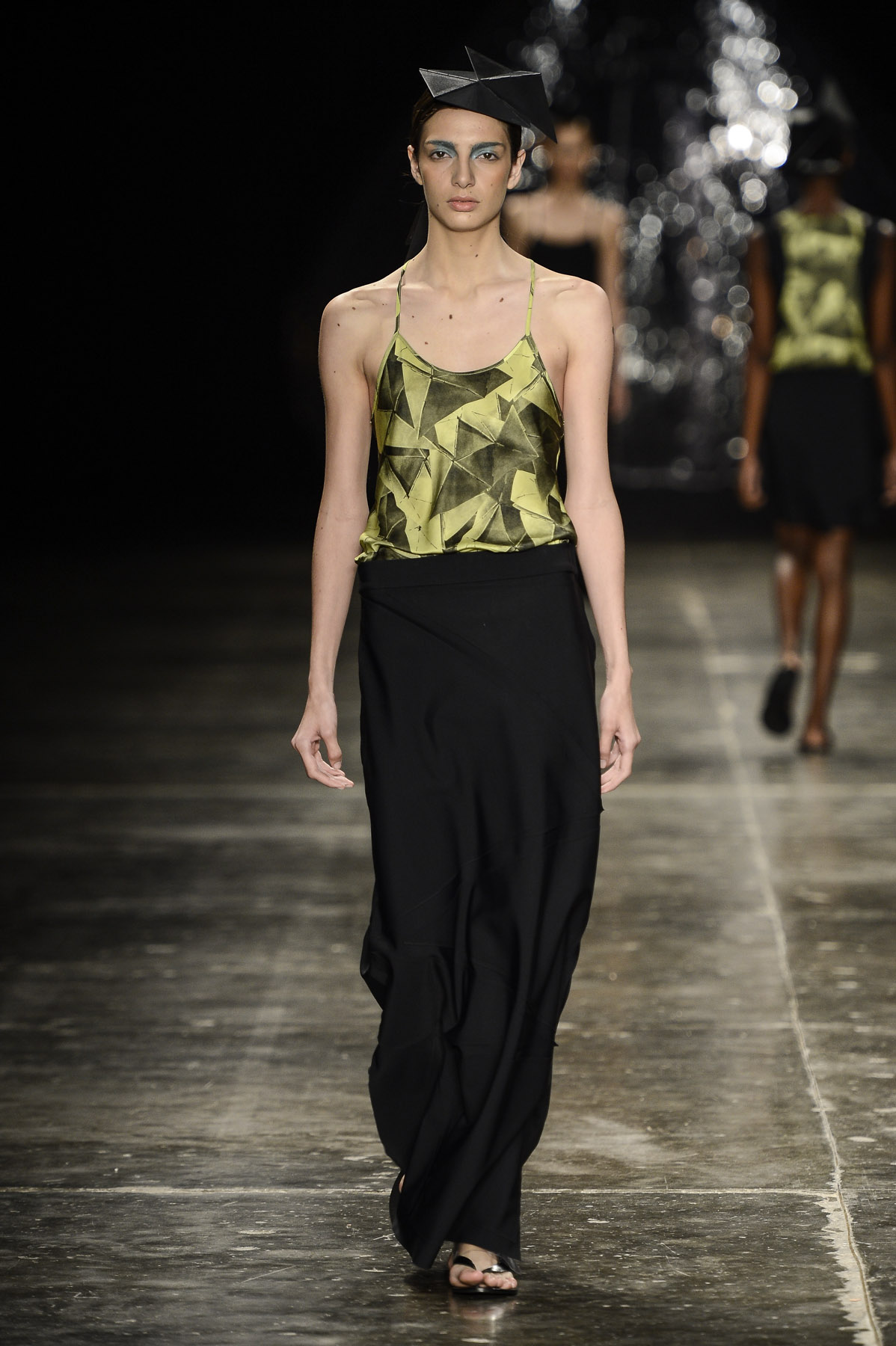 desfile-umaraqueldavidowicz-spfw-verao2014-024
