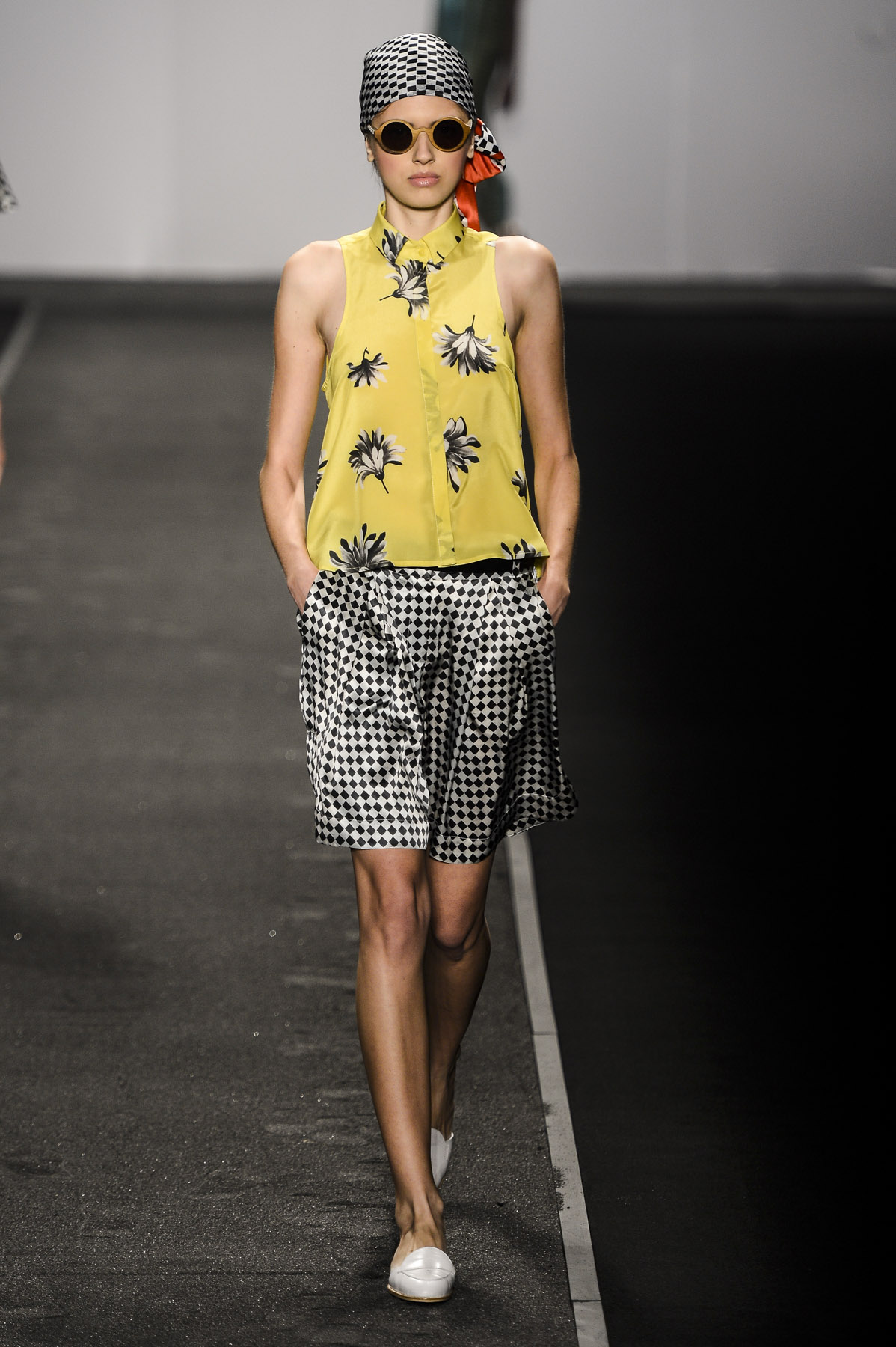 desfile-andreamarques-fashionrio-verao2014-0008