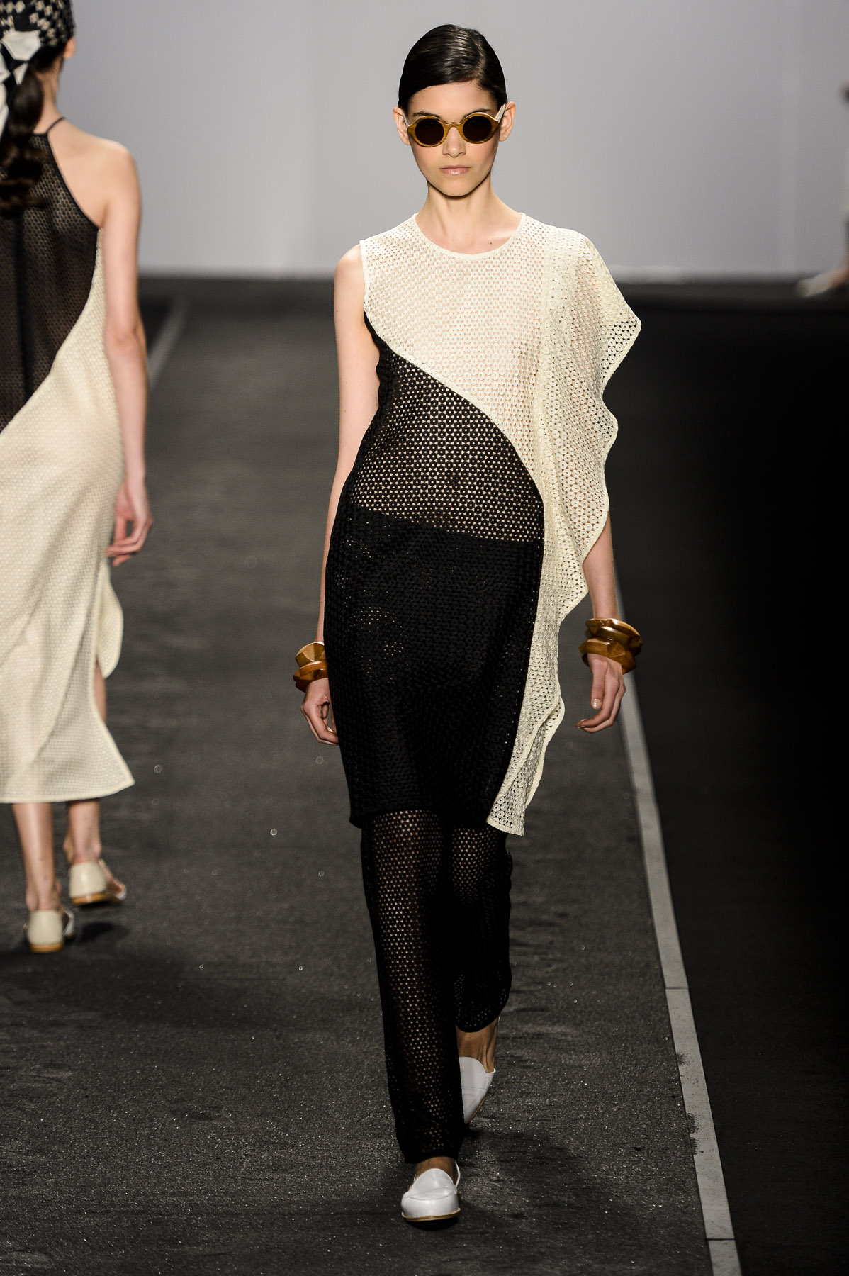 desfile-andreamarques-fashionrio-verao2014-0021