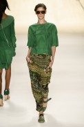 desfile-cantao-fashionrio-verao2014-003