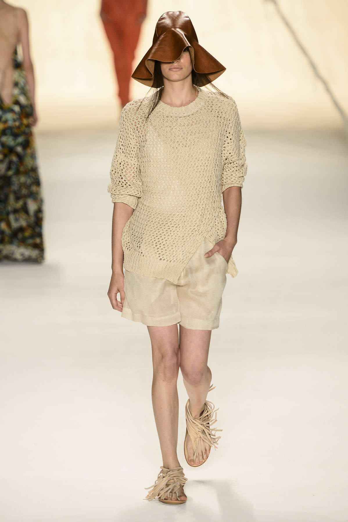 desfile-cantao-fashionrio-verao2014-011