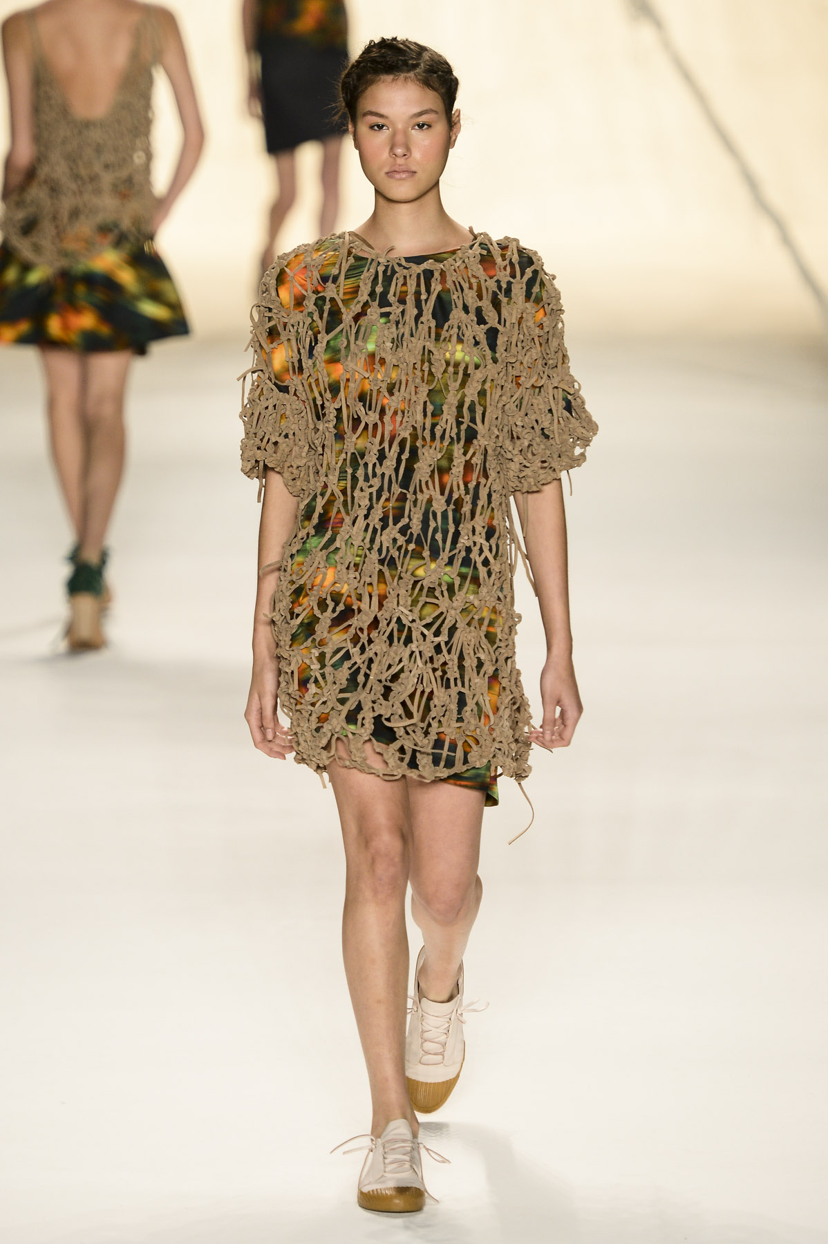 desfile-cantao-fashionrio-verao2014-015