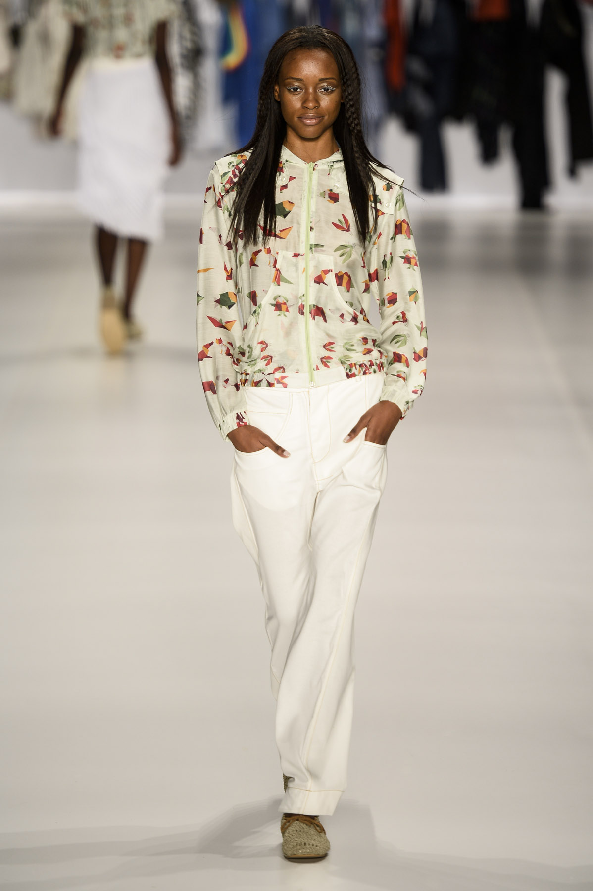 desfile-oestudio-fashionrio-verao2014-013