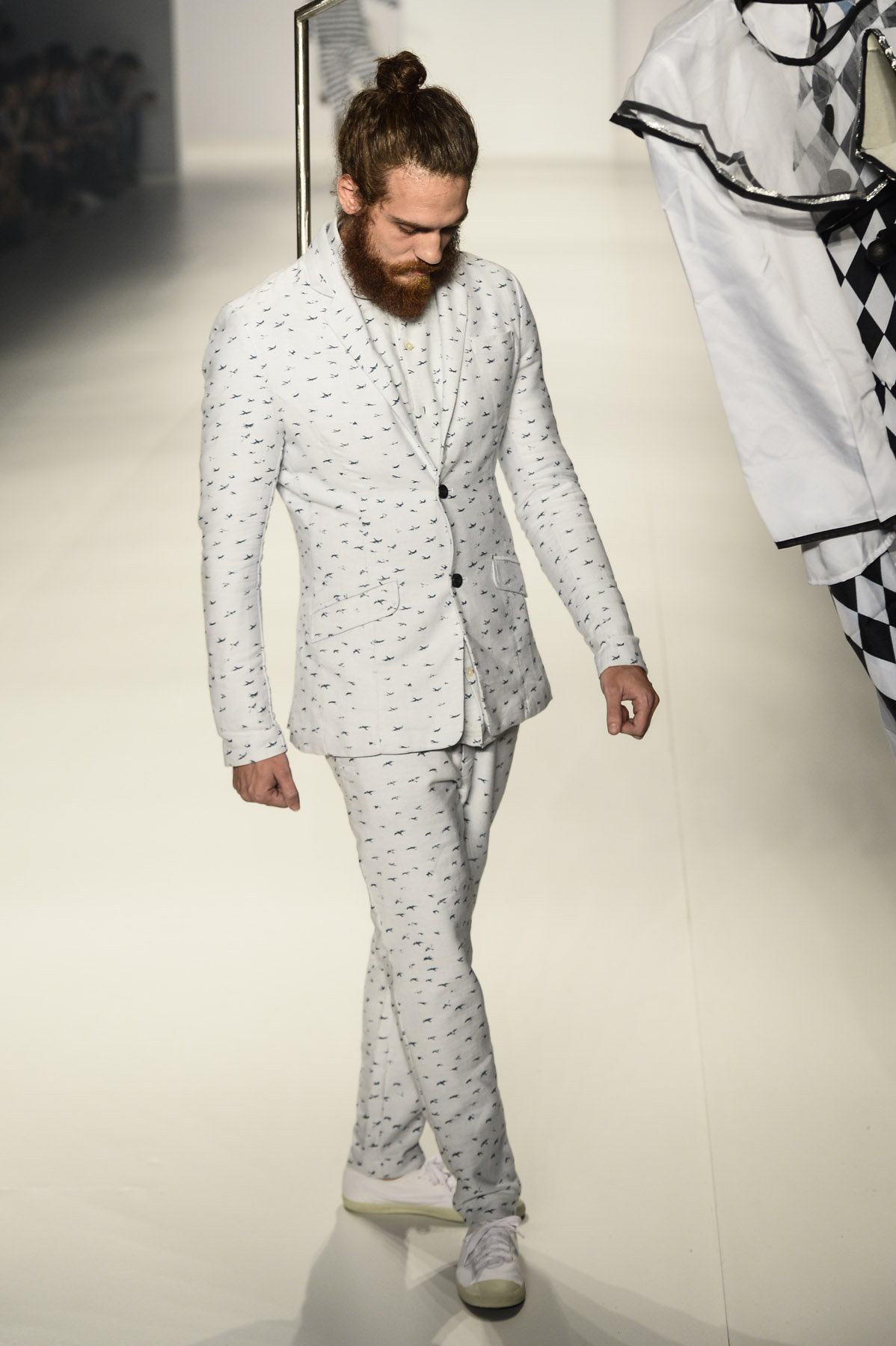 desfile-reserva-fashionrio-verao2014-001