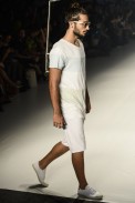 desfile-reserva-fashionrio-verao2014-003