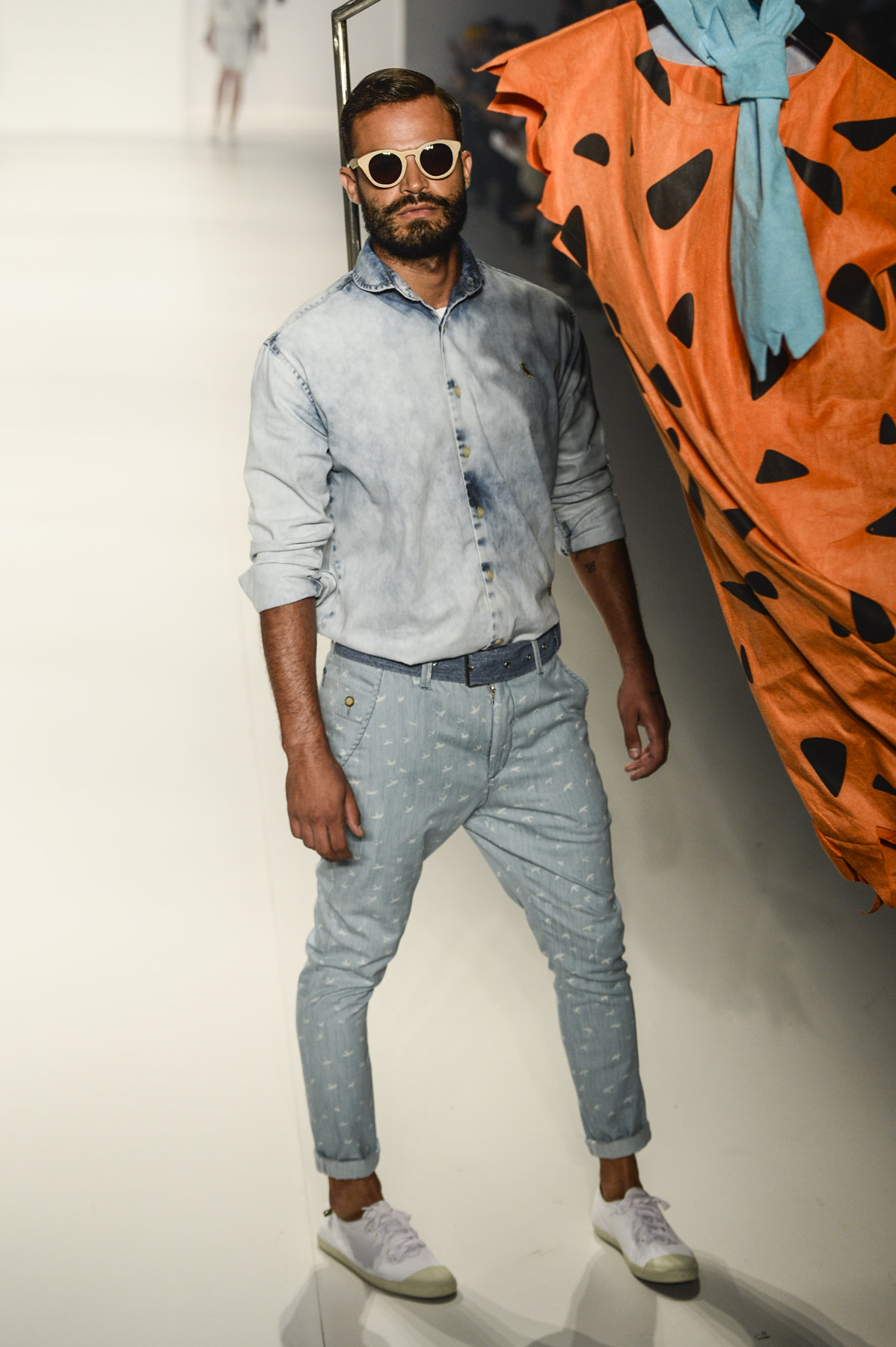 desfile-reserva-fashionrio-verao2014-009