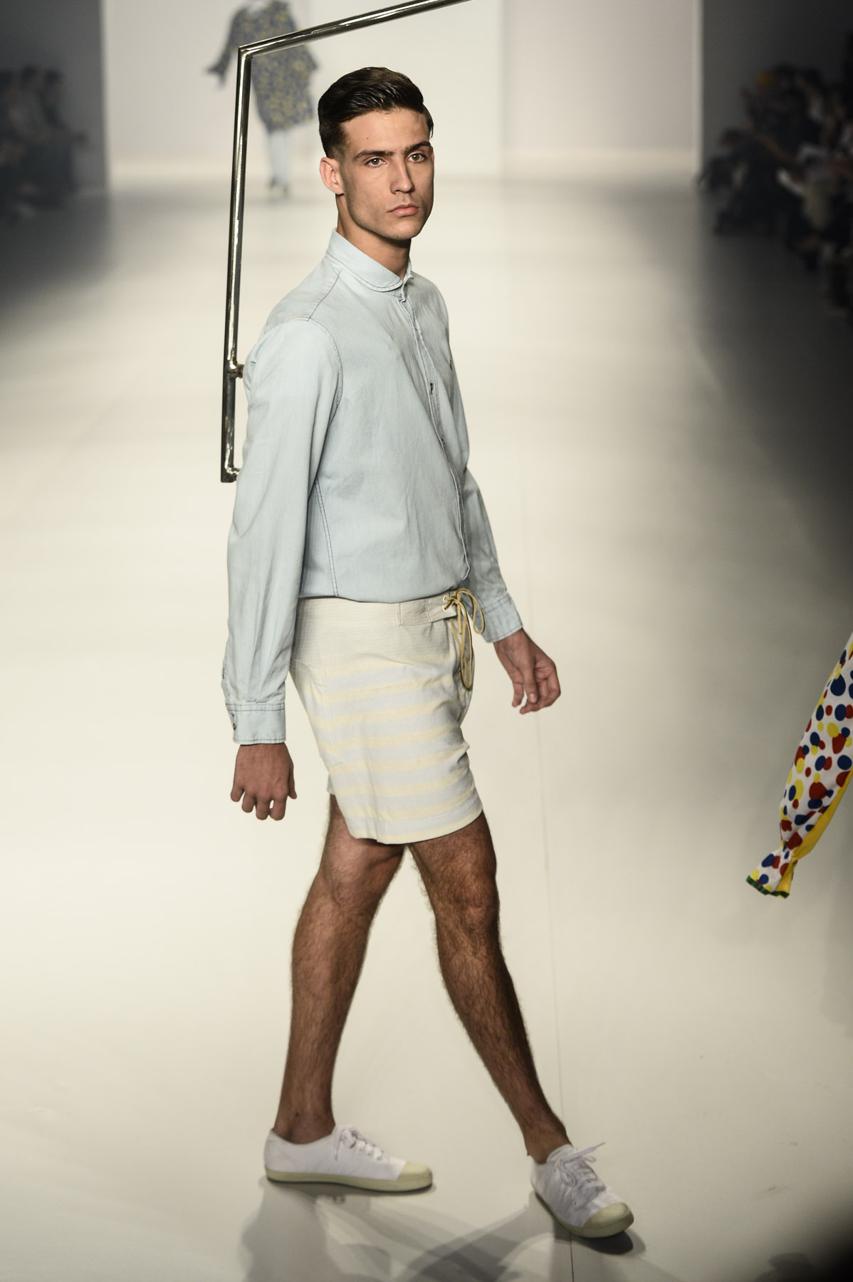 desfile-reserva-fashionrio-verao2014-010