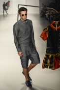 desfile-reserva-fashionrio-verao2014-017