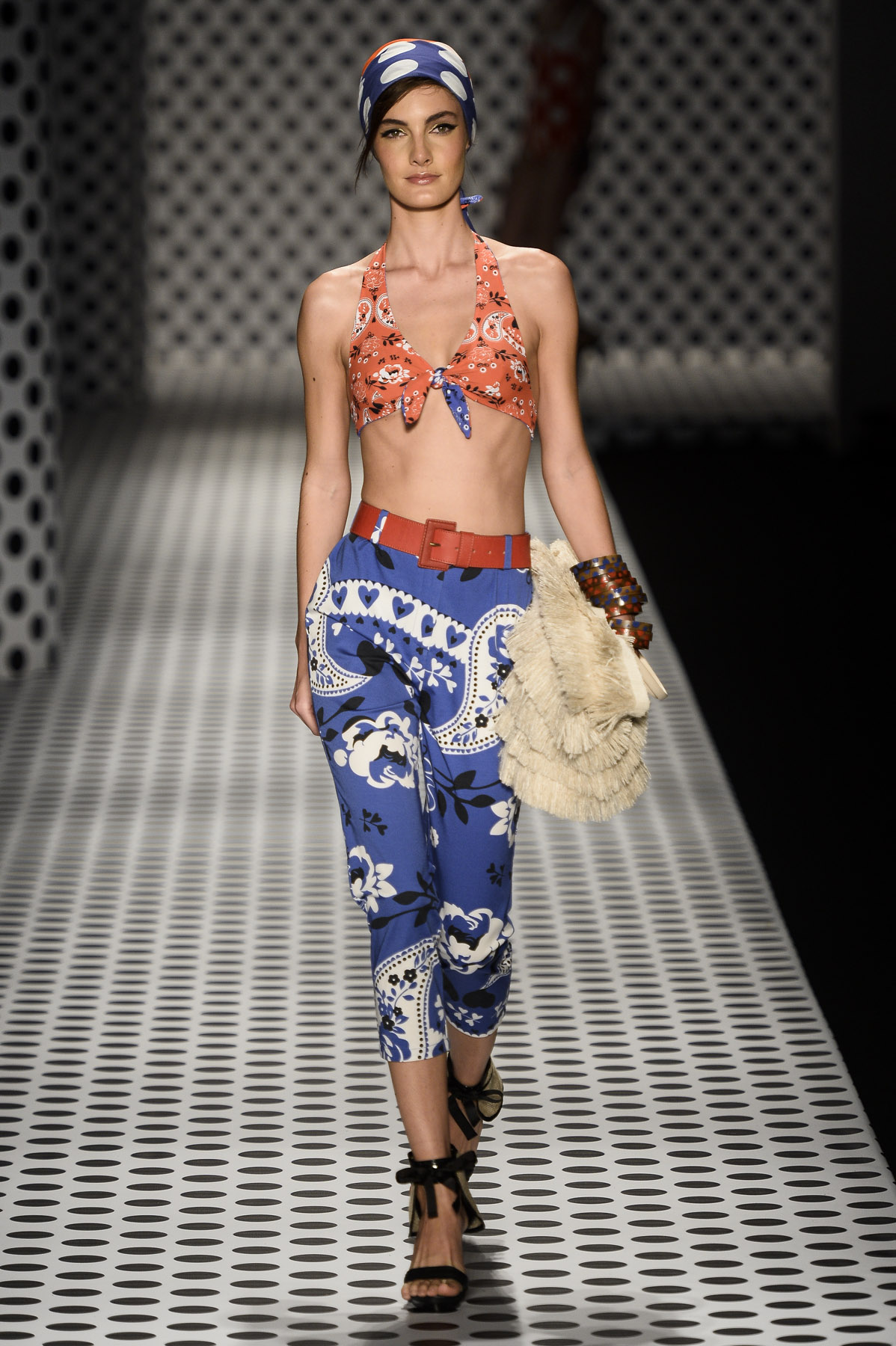 desfile-salinas-fashionrio-verao2014-026