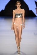desfile-triya-fashionrio-verao2014-024