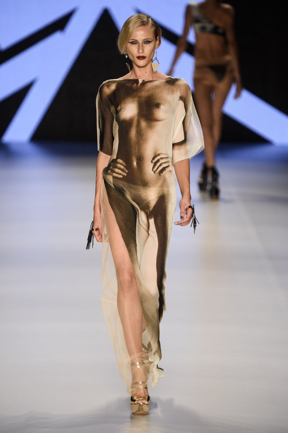 desfile-triya-fashionrio-verao2014-026