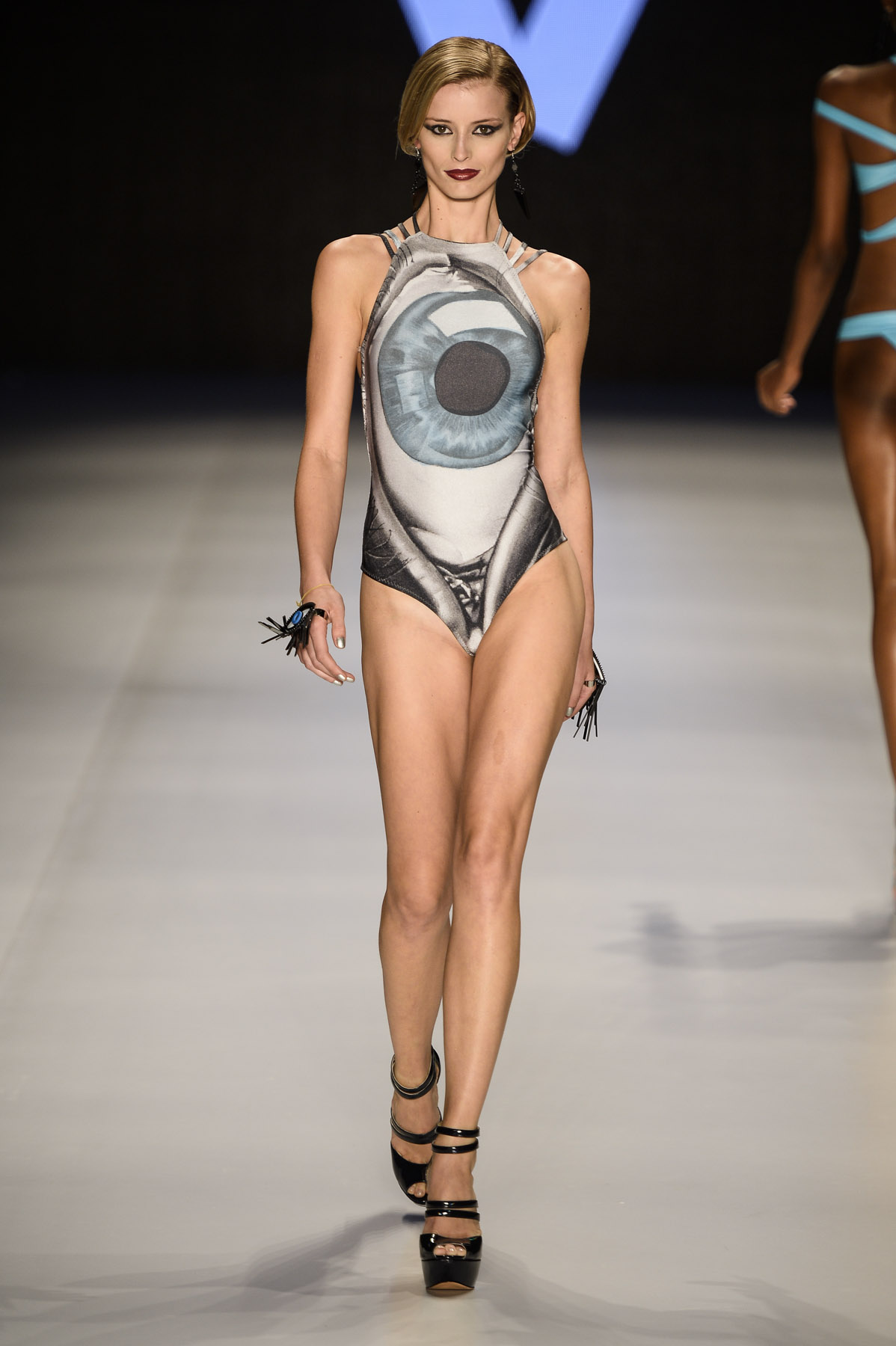 desfile-triya-fashionrio-verao2014-031