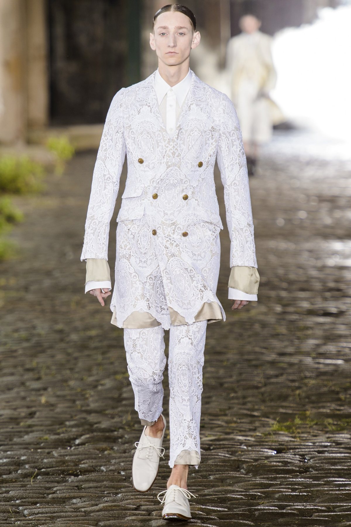 desfile-a-mcqueen-men-london-ss2014-01