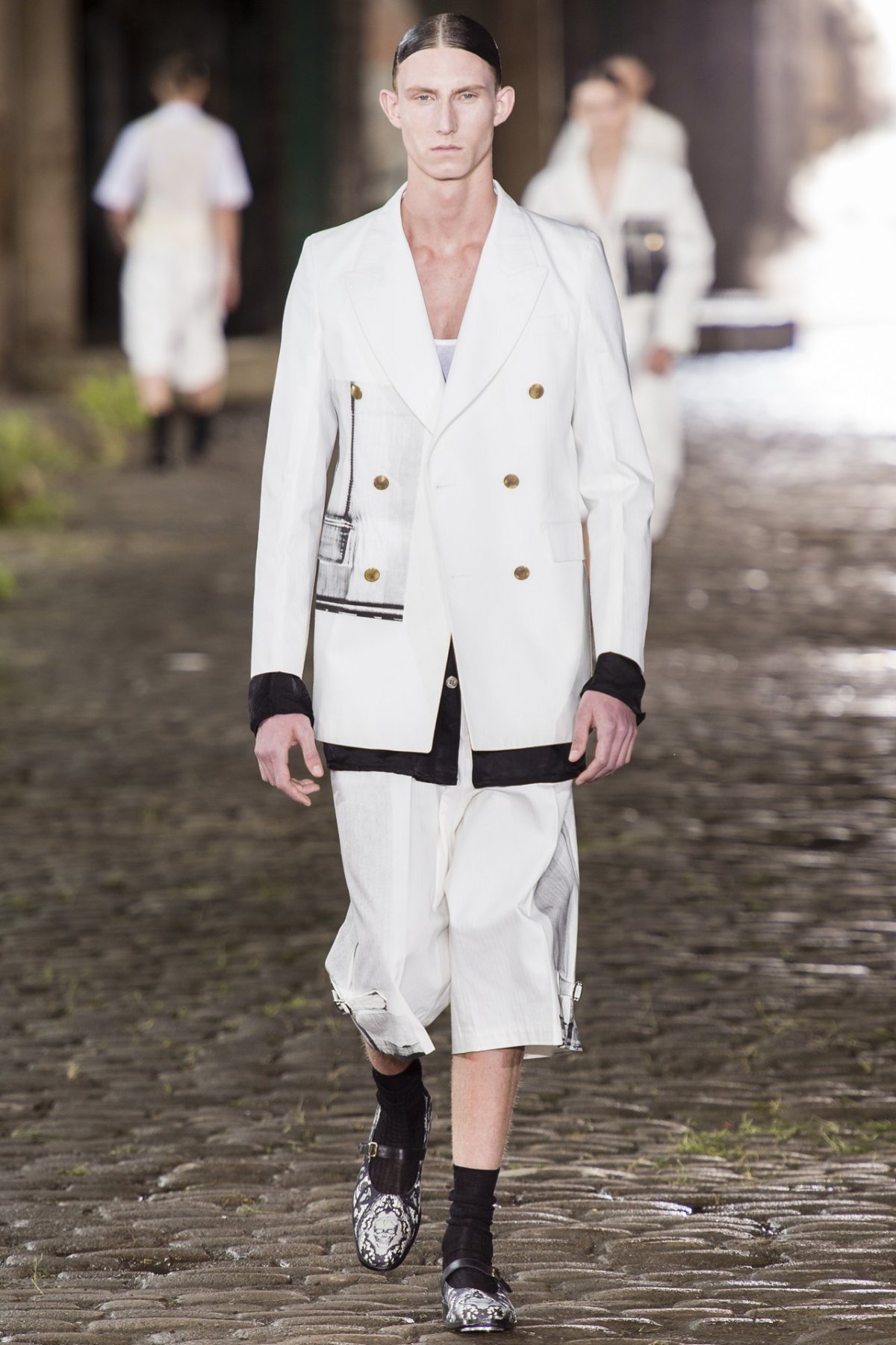 desfile-a-mcqueen-men-london-ss2014-10
