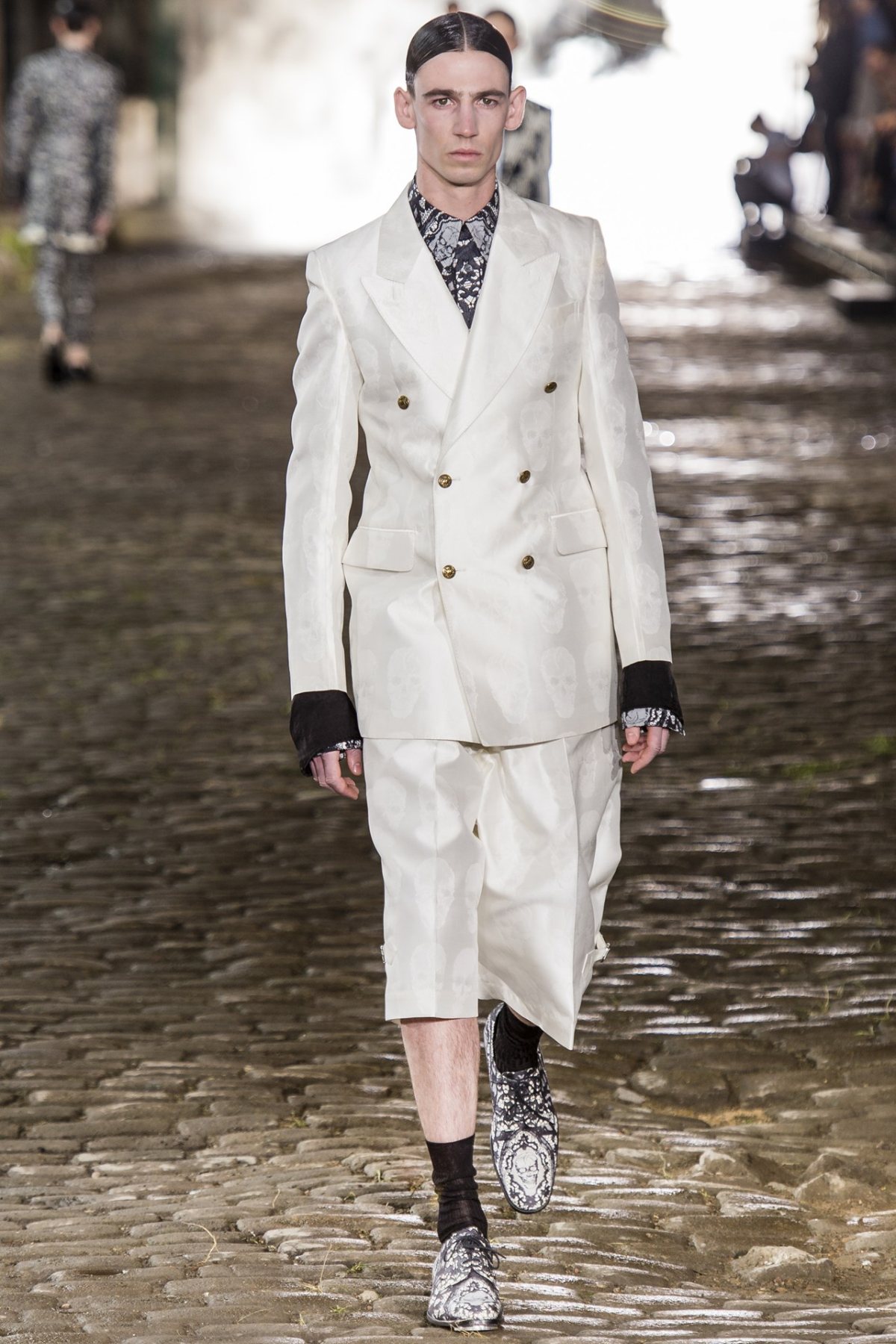 desfile-a-mcqueen-men-london-ss2014-16