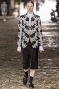 desfile-a-mcqueen-men-london-ss2014-17
