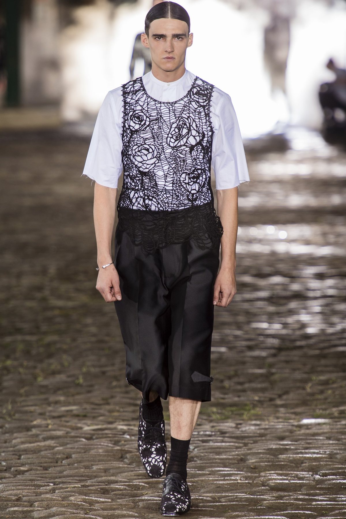 desfile-a-mcqueen-men-london-ss2014-18