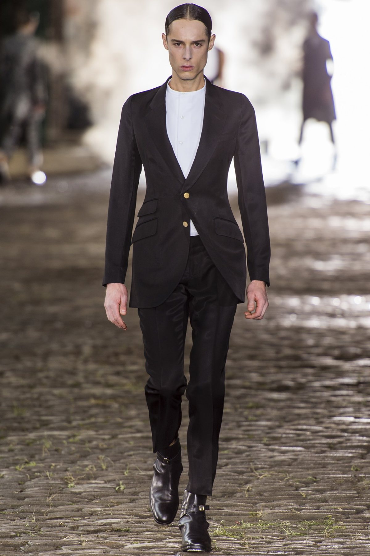 desfile-a-mcqueen-men-london-ss2014-26