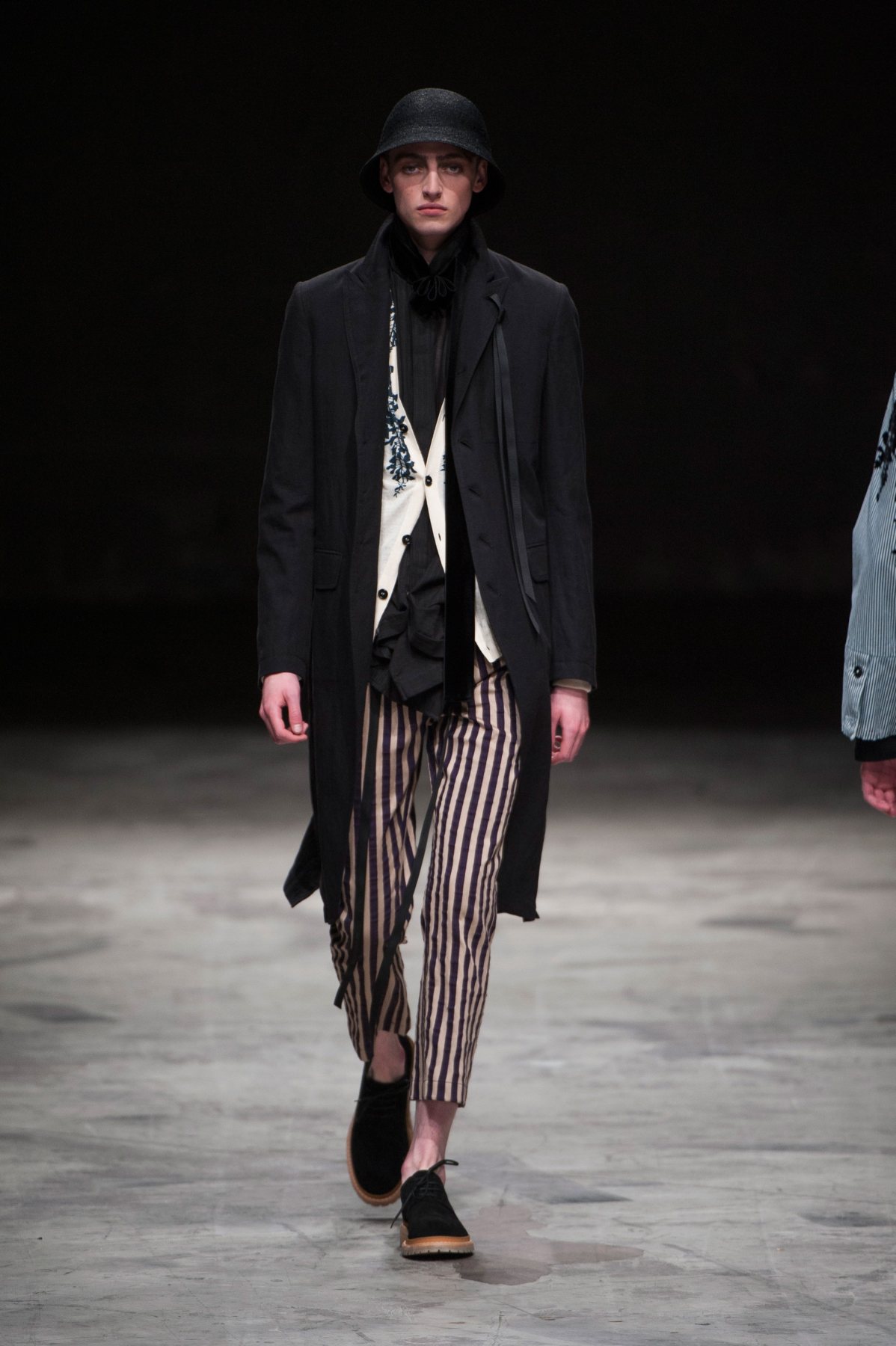 desfile-ann-demeu-paris-men-ss2014-21