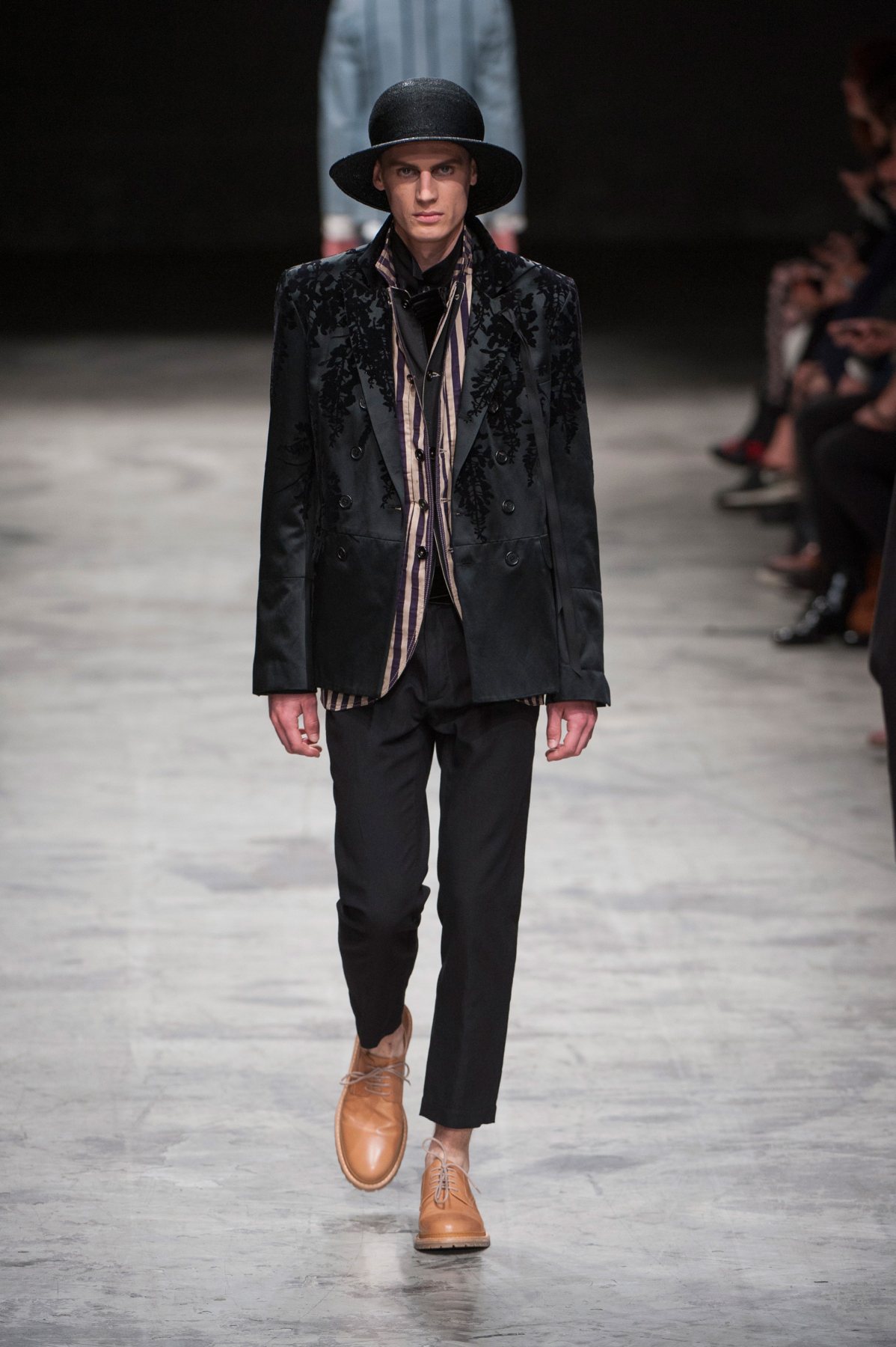 desfile-ann-demeu-paris-men-ss2014-28