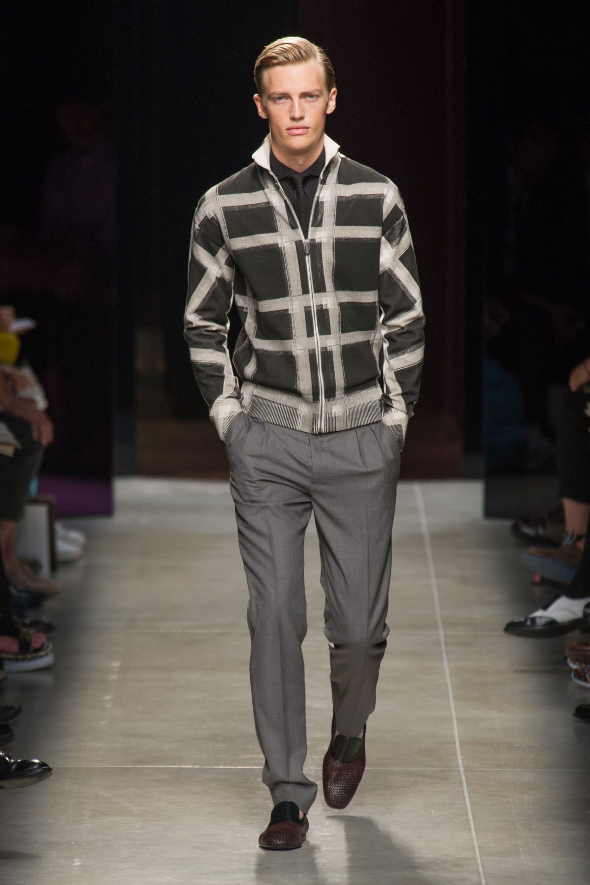 desfile-bottega-verao2014-milao-men-22