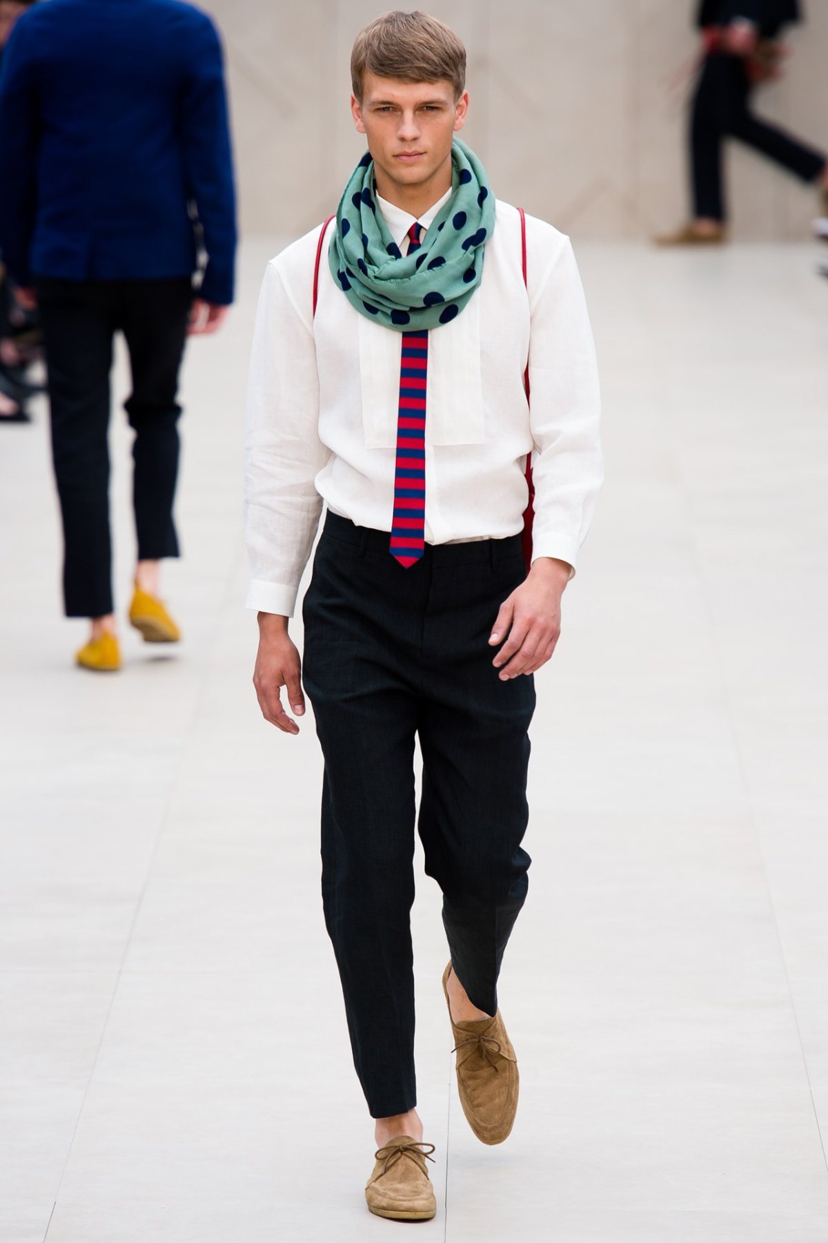desfile-burberry-london-ss2014-10
