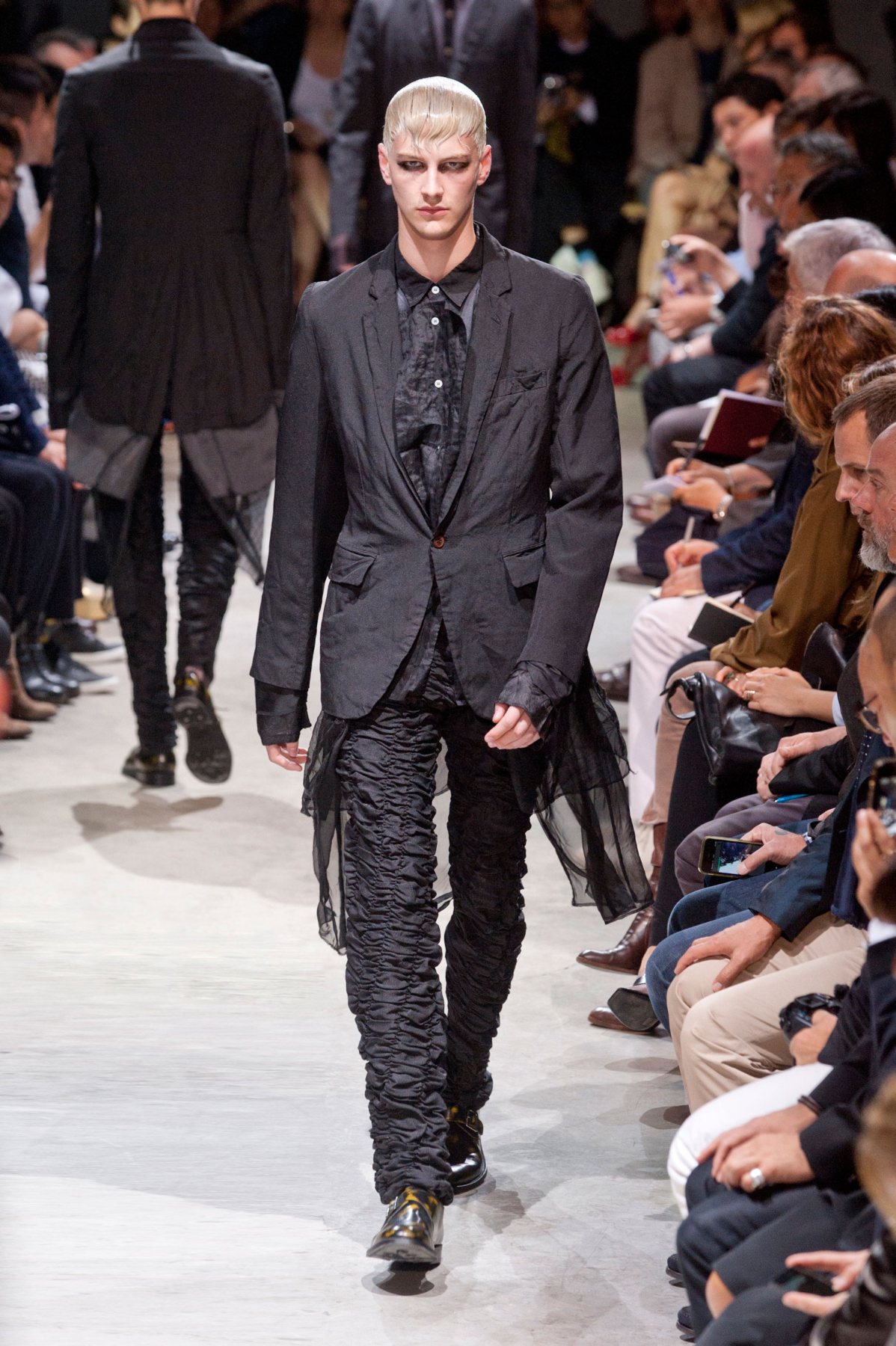 desfile-commedes-paris-men-ss2014-03