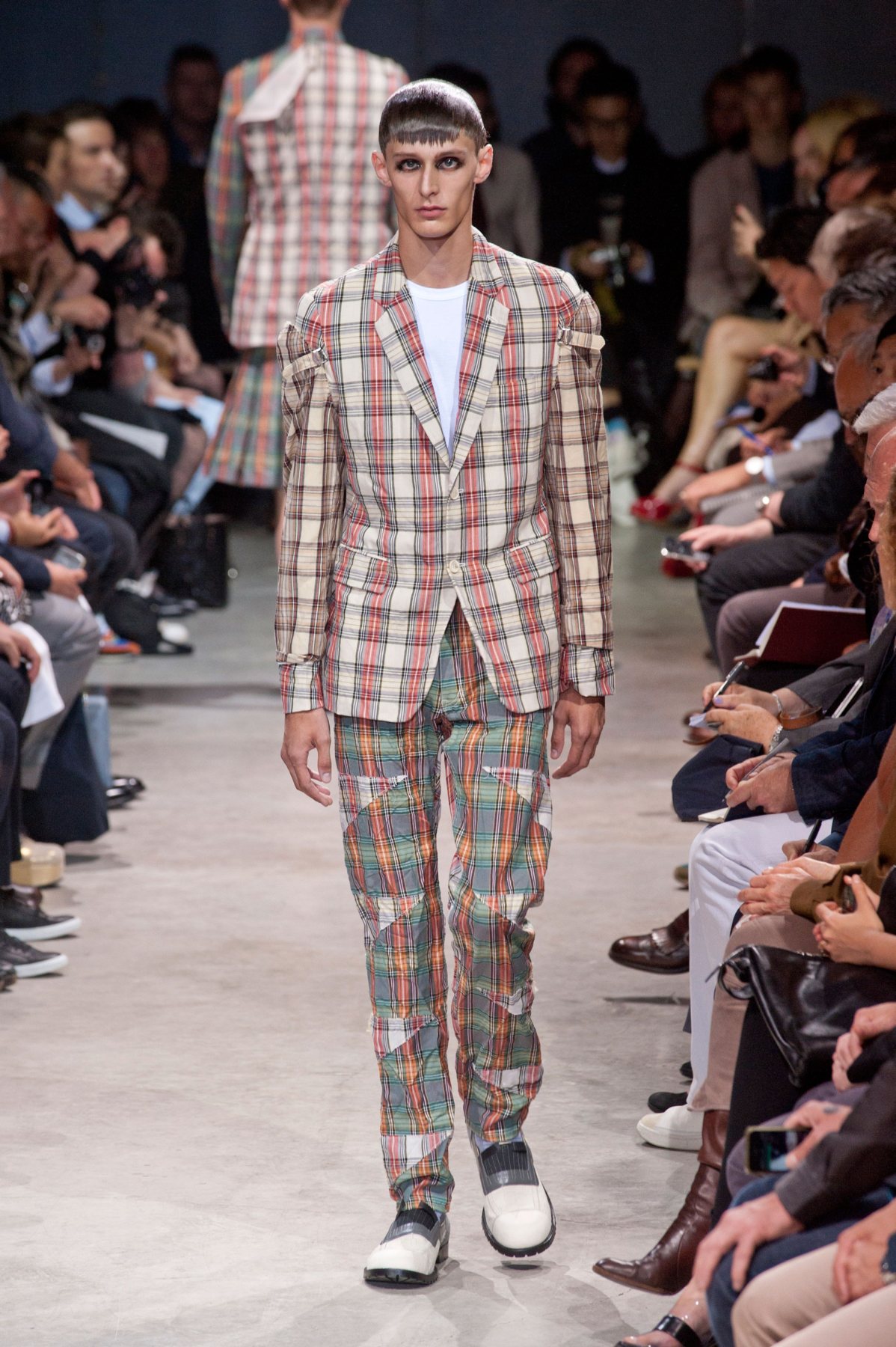 desfile-commedes-paris-men-ss2014-22