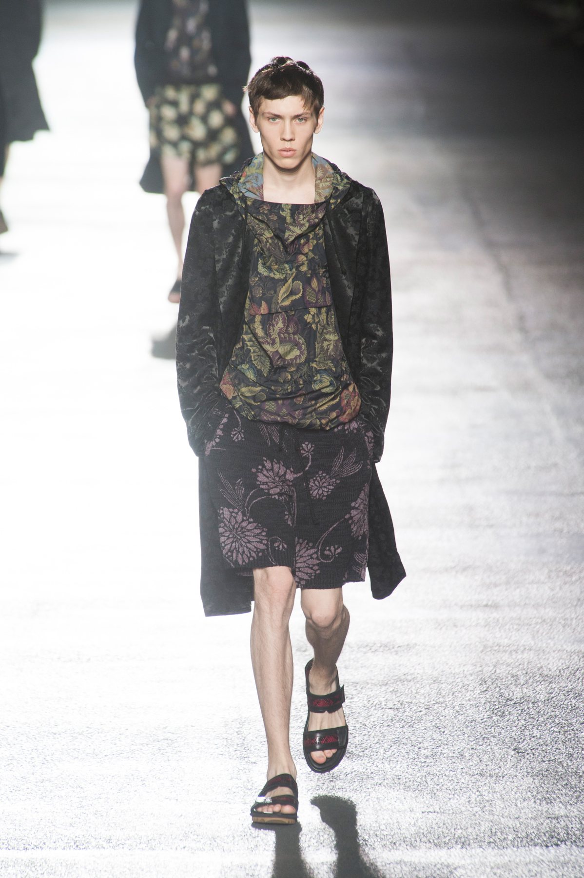 desfile-dvn-paris-men-ss2014-05
