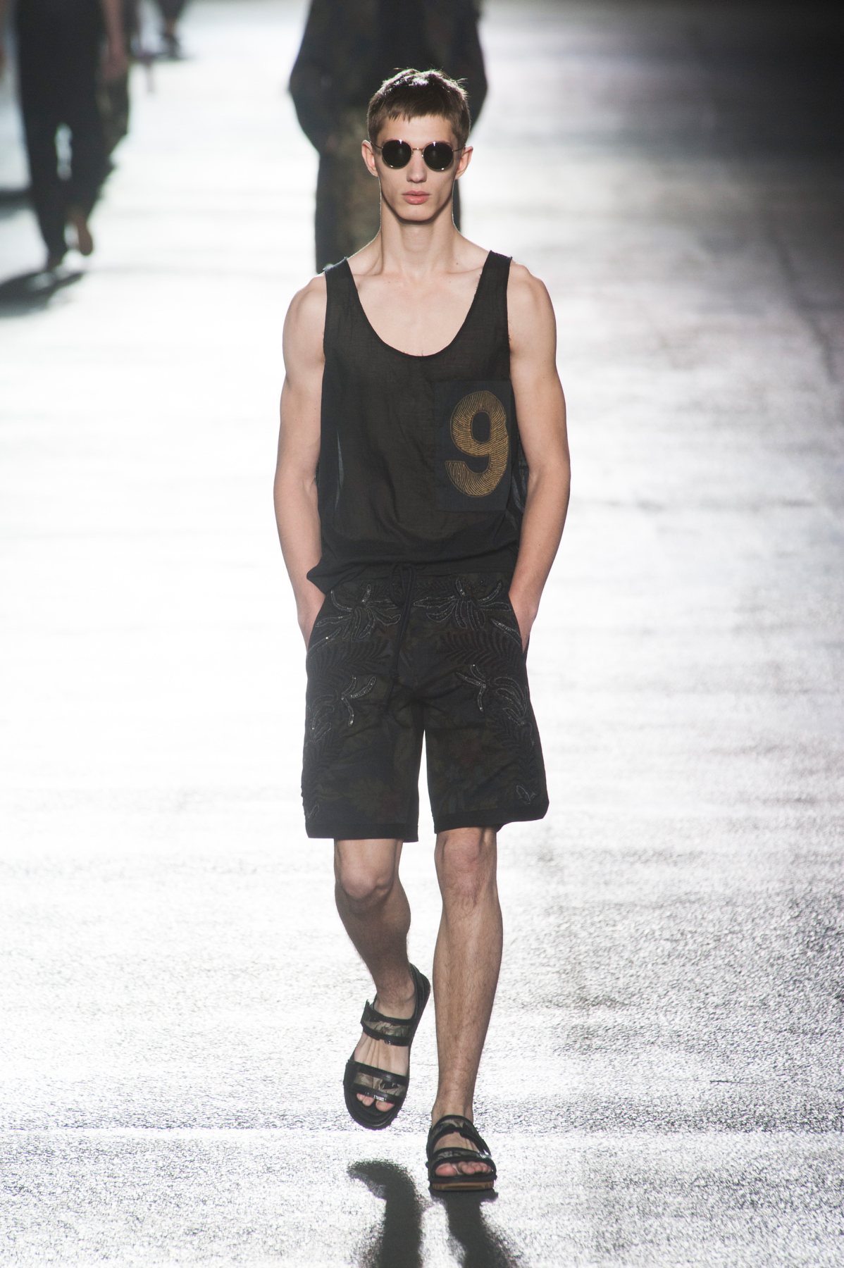 desfile-dvn-paris-men-ss2014-07