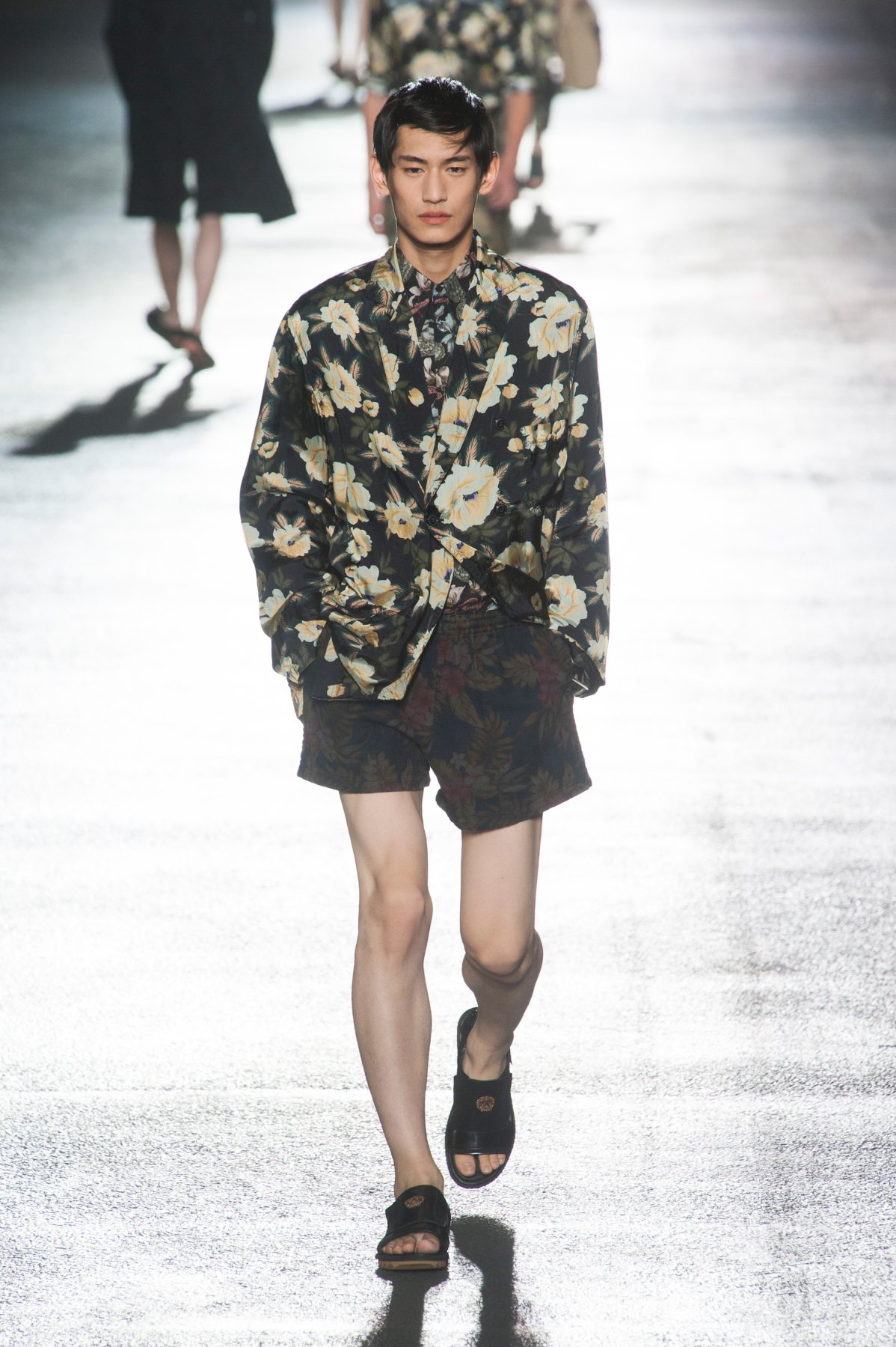 desfile-dvn-paris-men-ss2014-09
