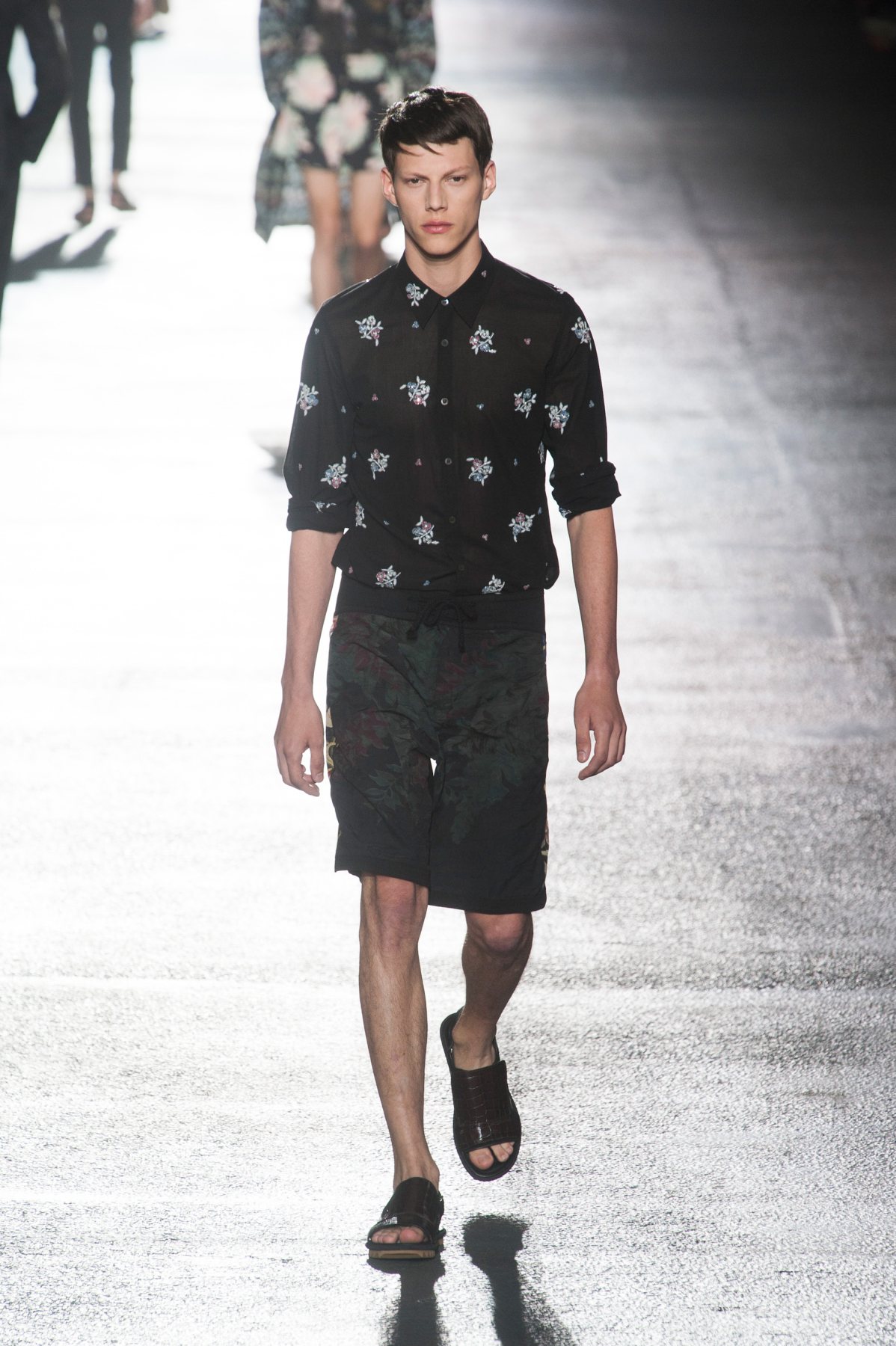 desfile-dvn-paris-men-ss2014-40