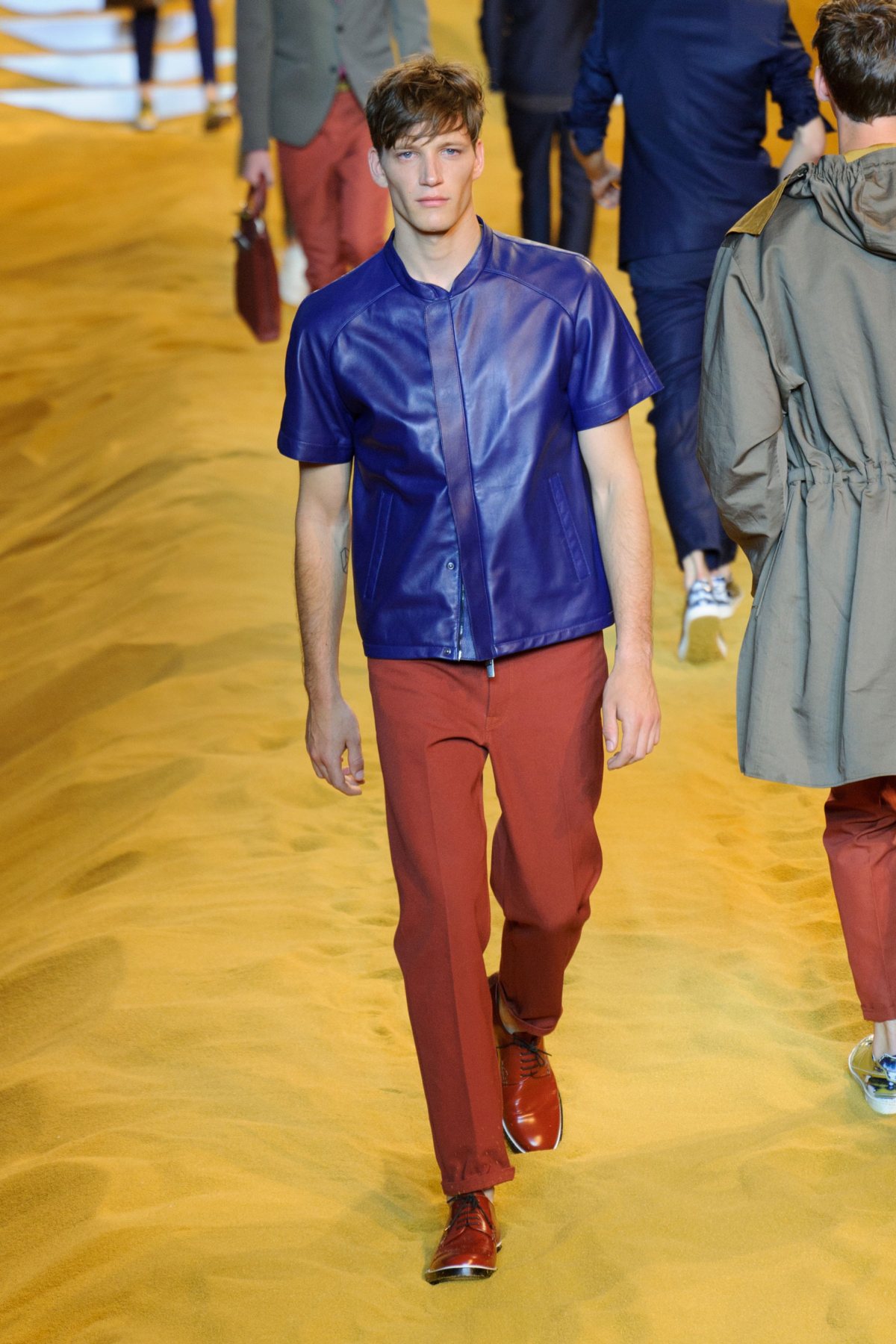 desfile-fendi-milao-ss2014-01